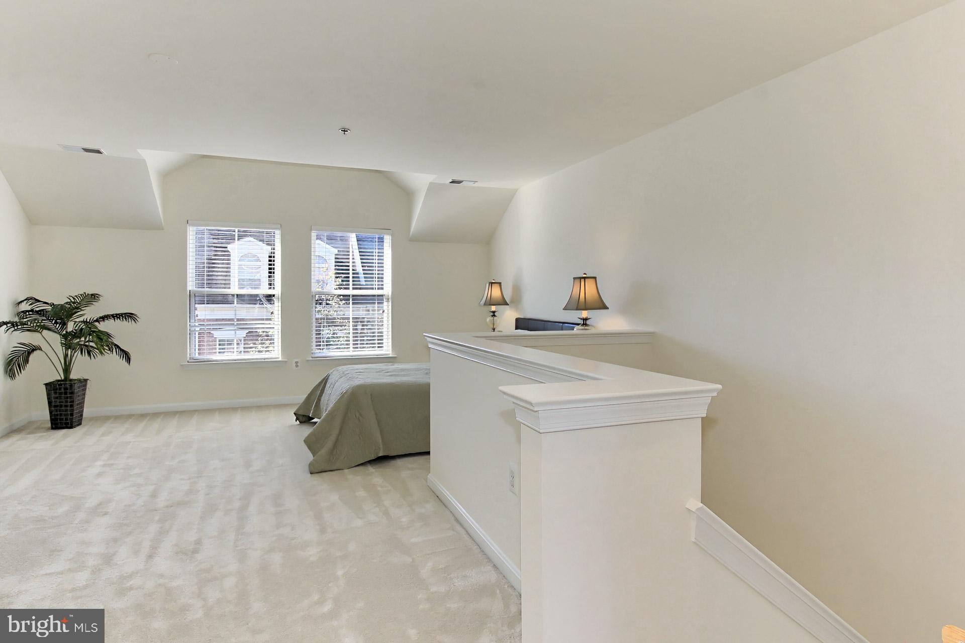 CAMERON STATION - Residential