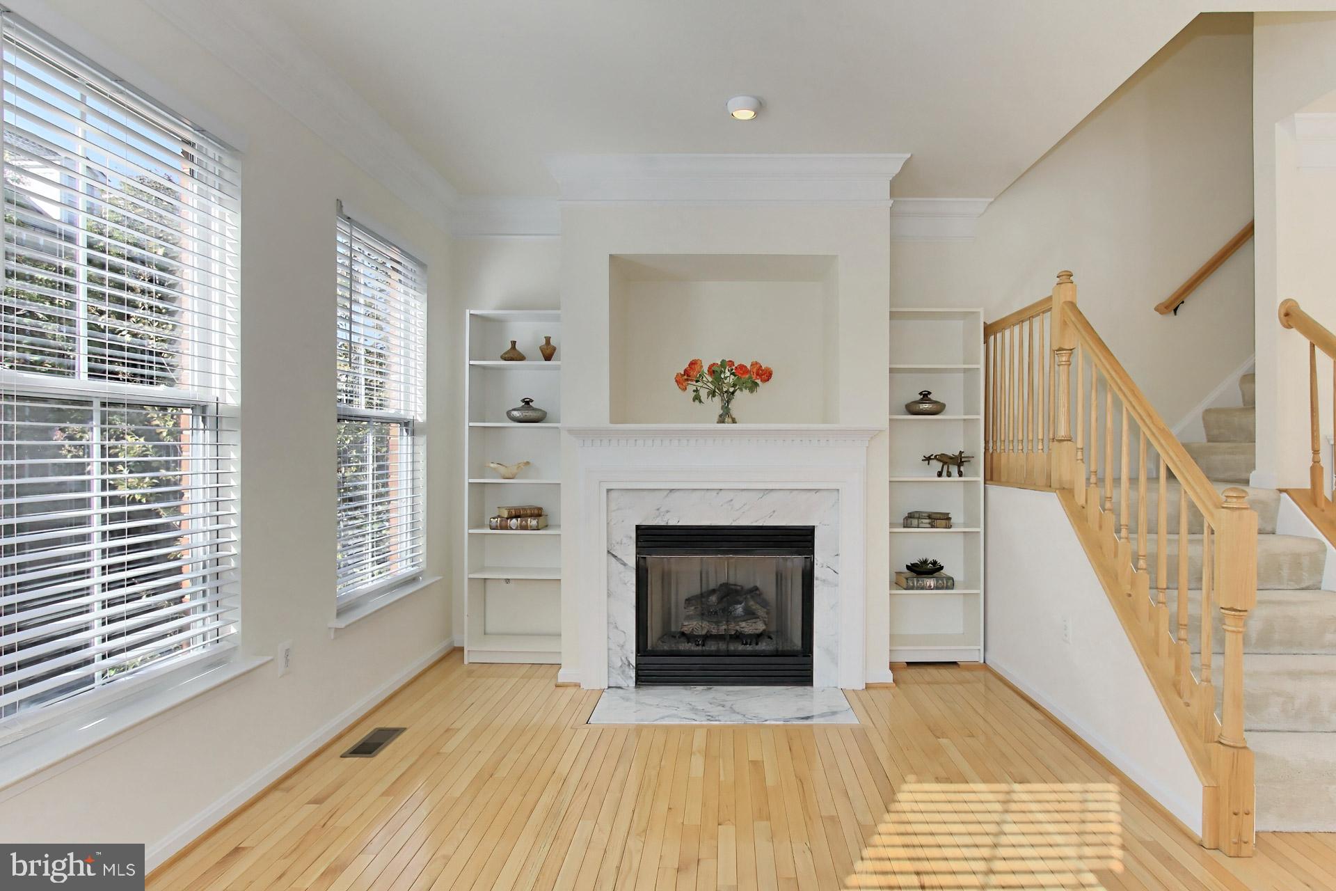 CAMERON STATION - Residential