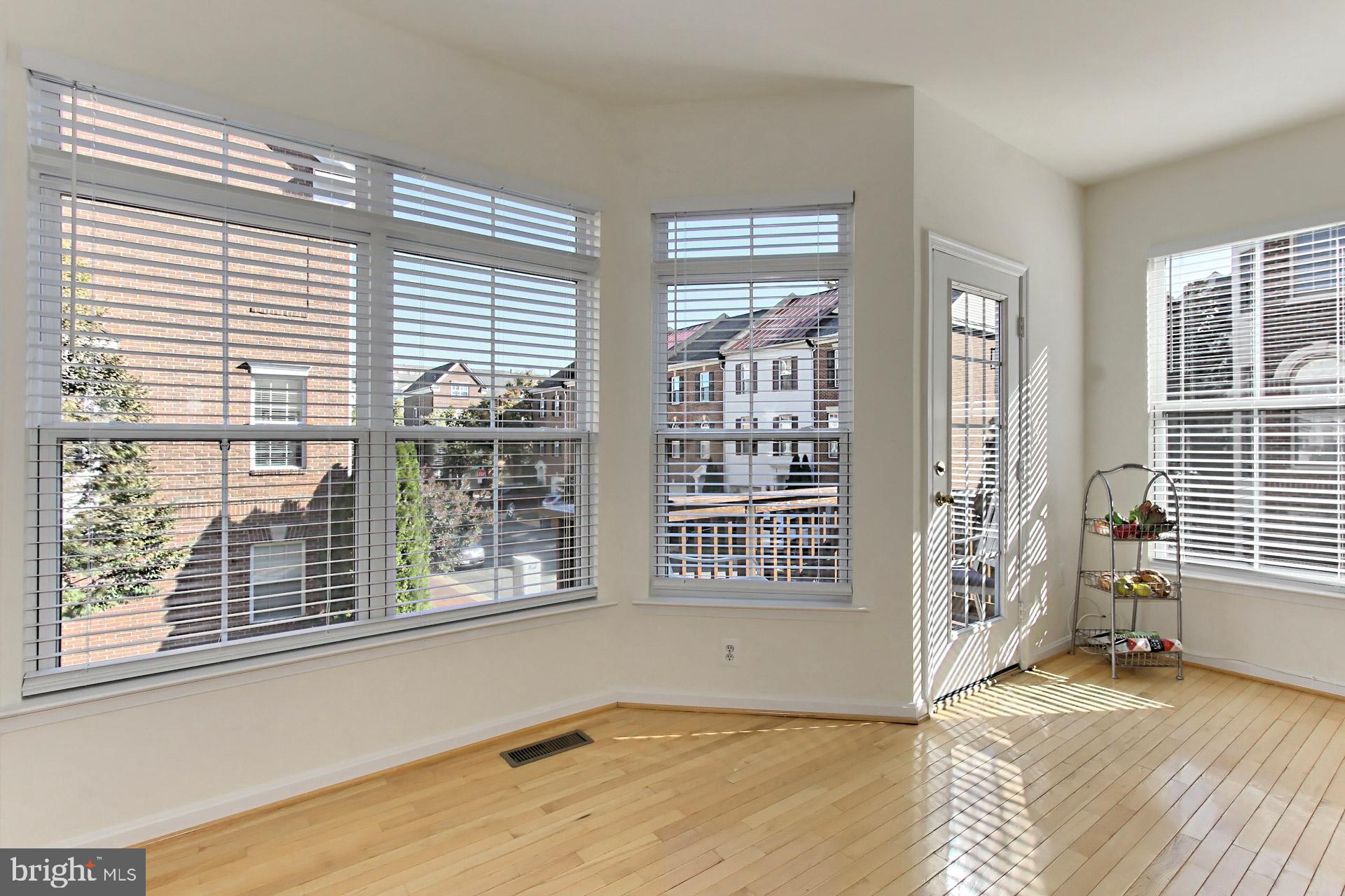CAMERON STATION - Residential