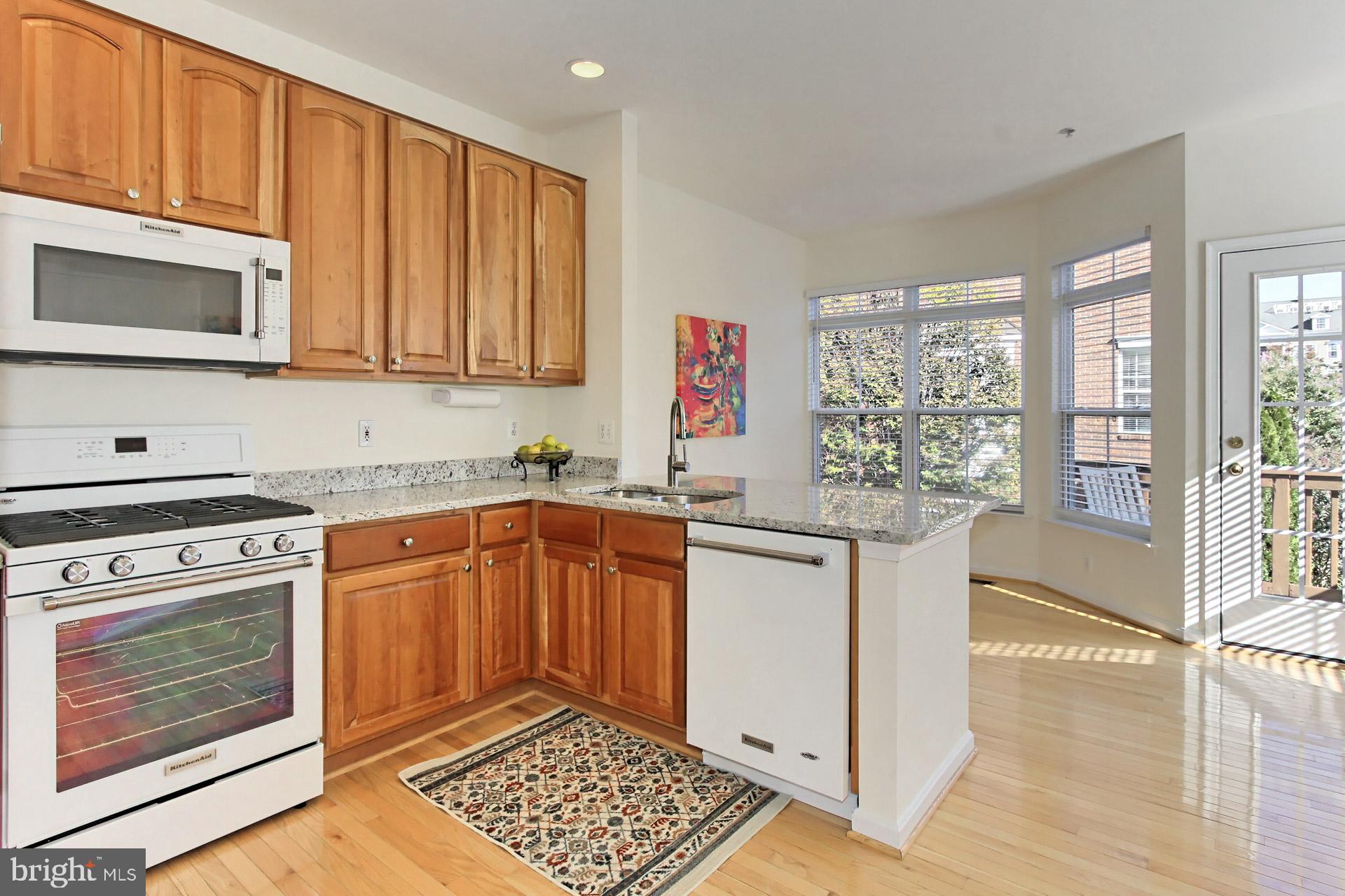 CAMERON STATION - Residential