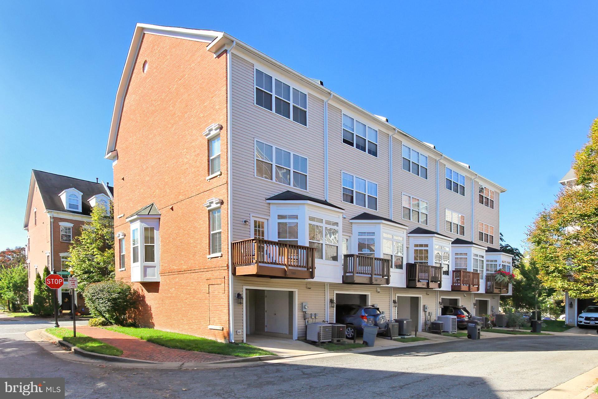CAMERON STATION - Residential