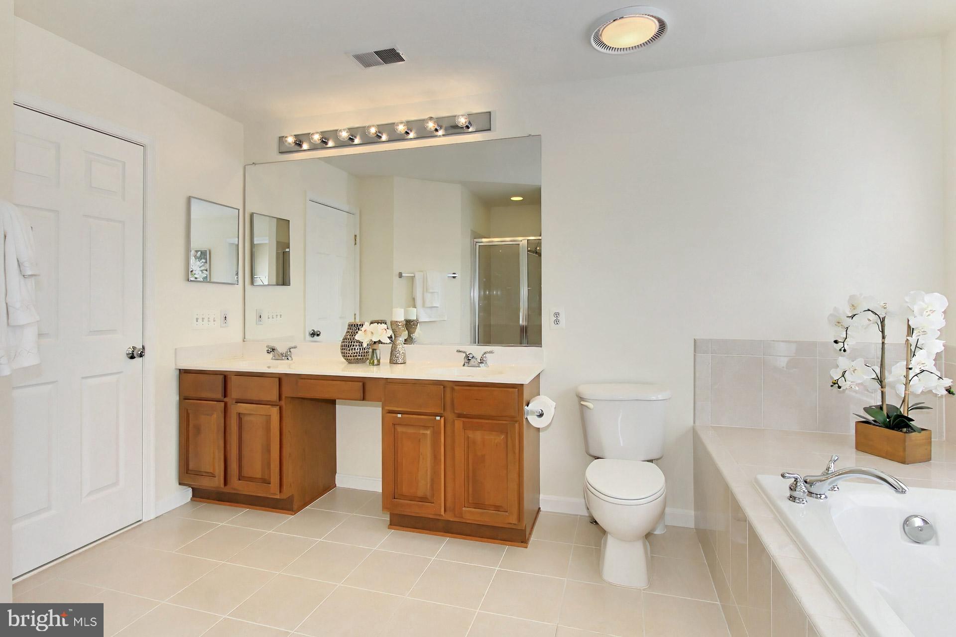 CAMERON STATION - Residential