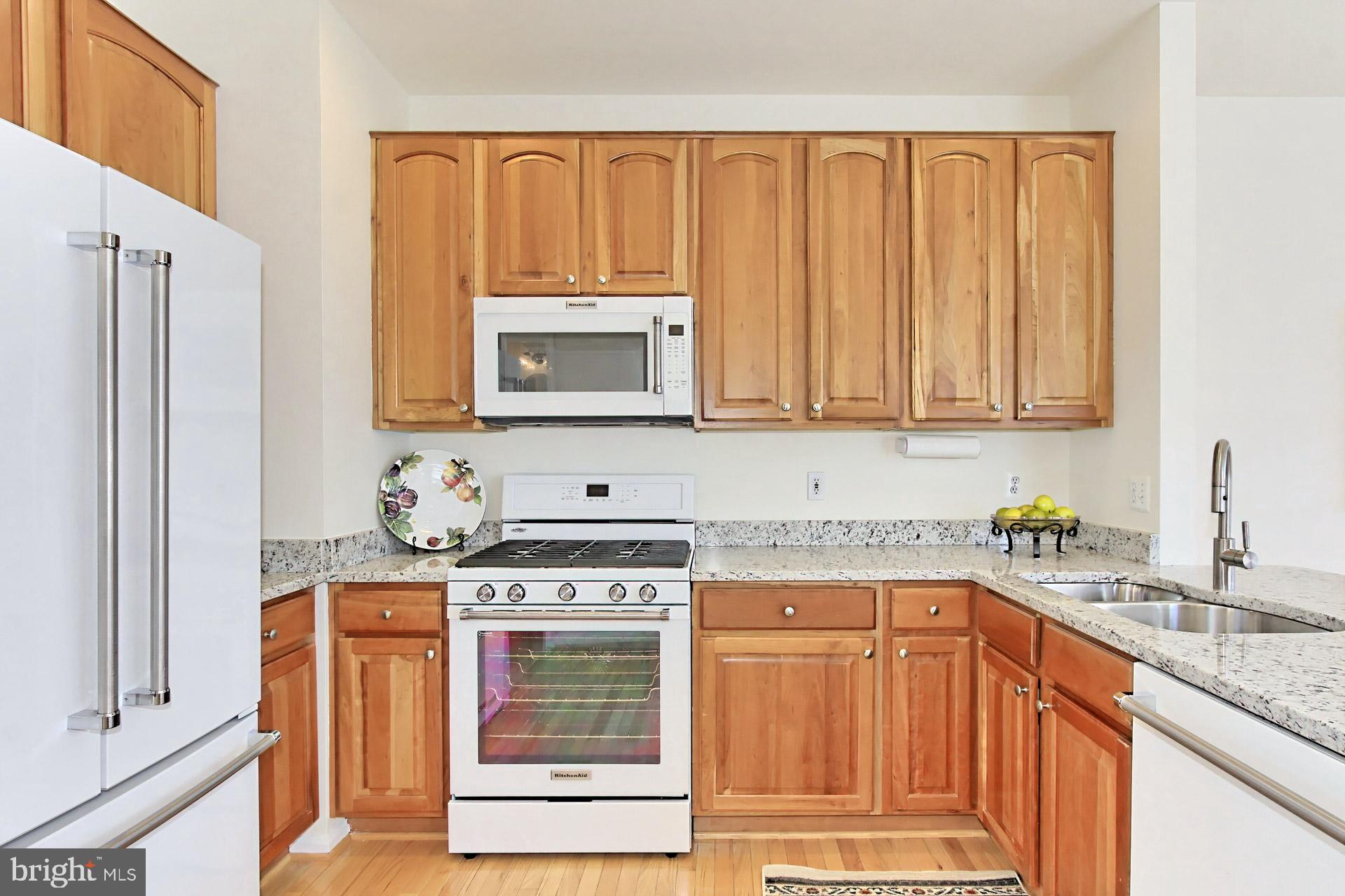 CAMERON STATION - Residential