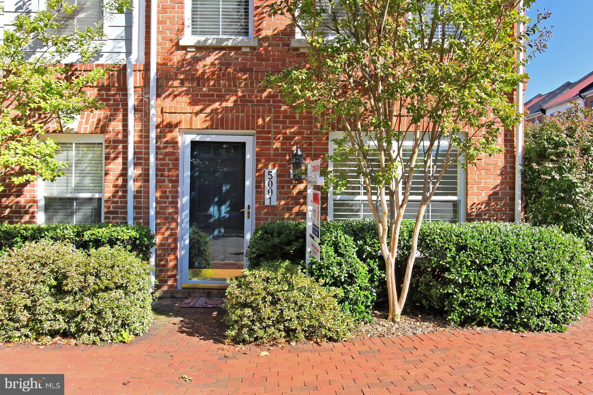 CAMERON STATION - Residential