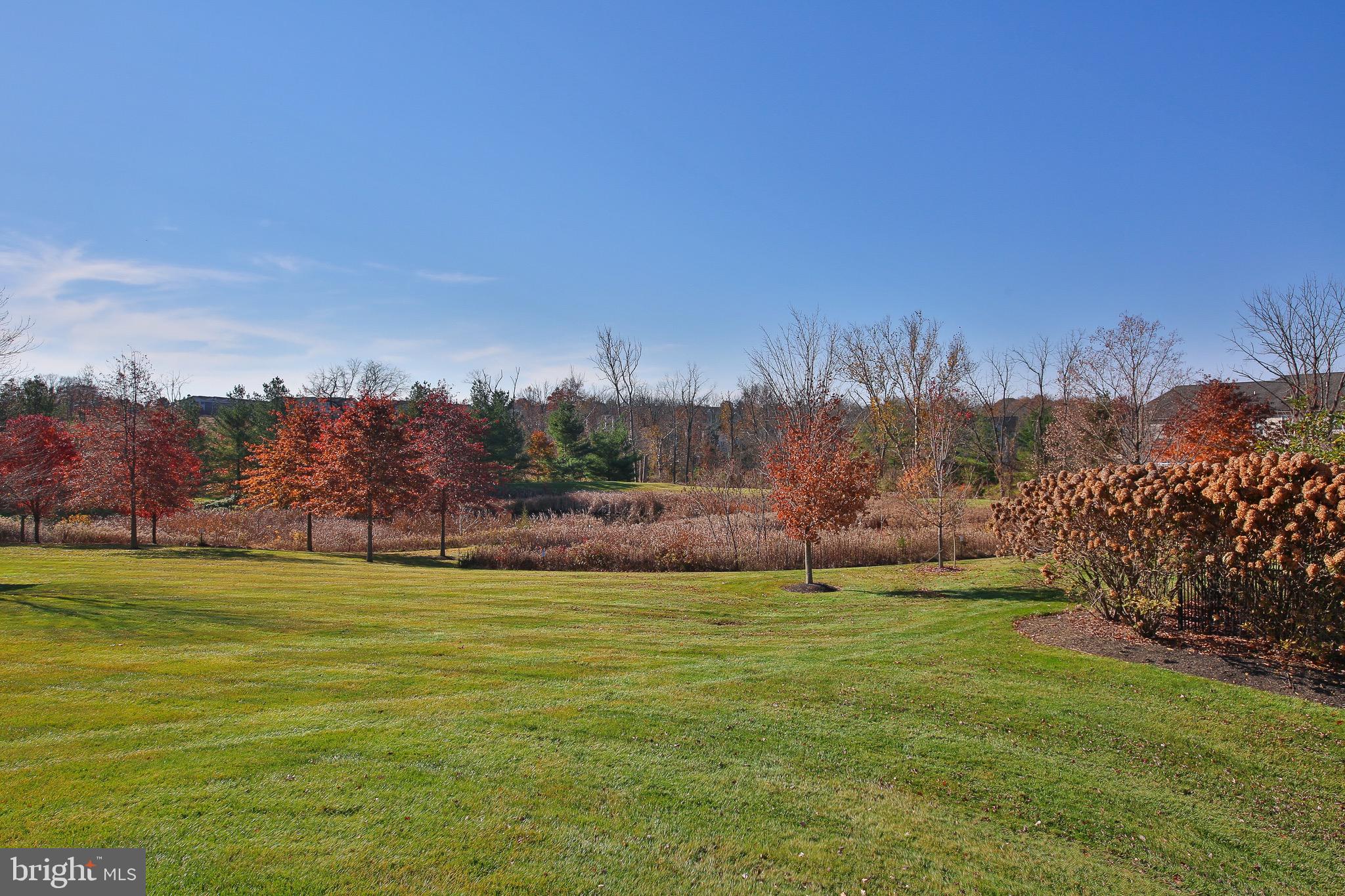 TH AT HERITAGE CNTR - Residential Lease