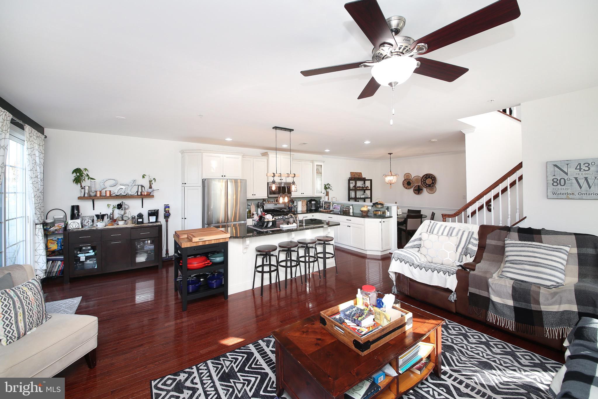 TH AT HERITAGE CNTR - Residential Lease