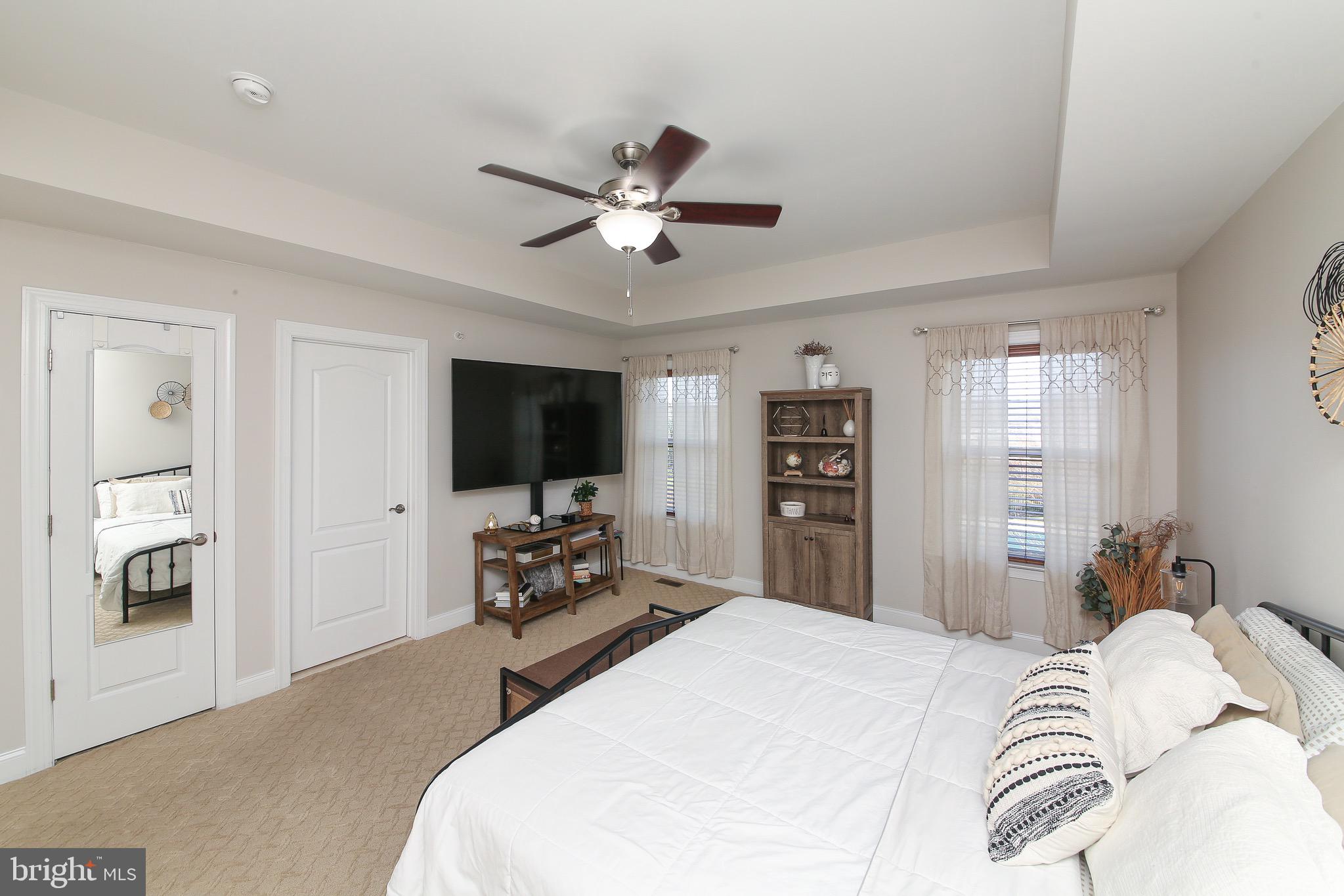 TH AT HERITAGE CNTR - Residential Lease