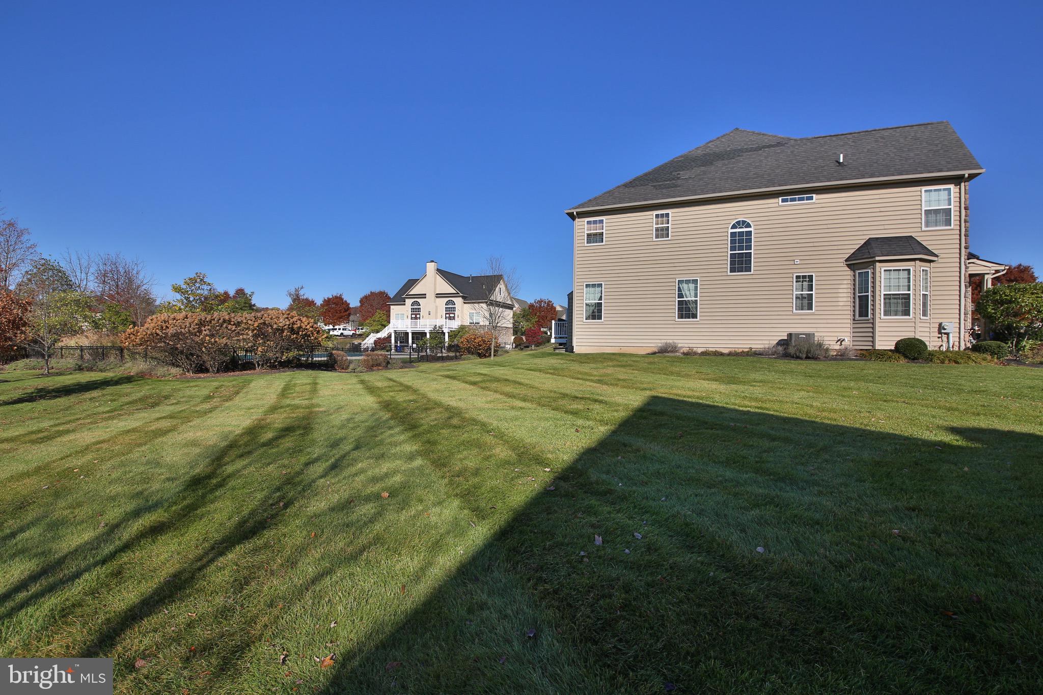 TH AT HERITAGE CNTR - Residential Lease