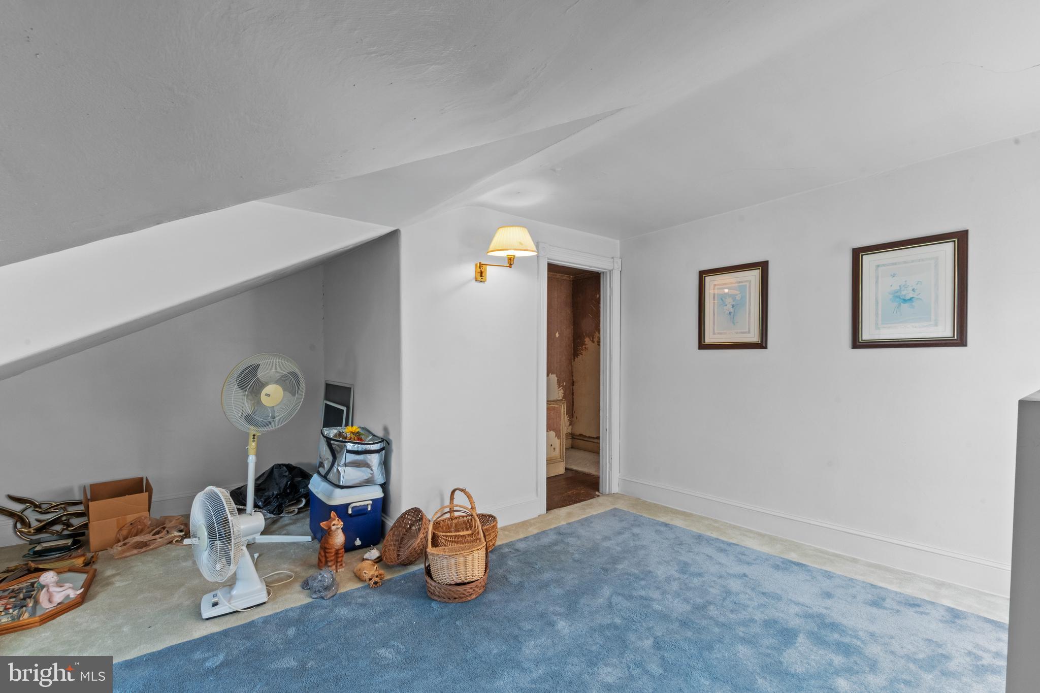ROXBOROUGH - Residential