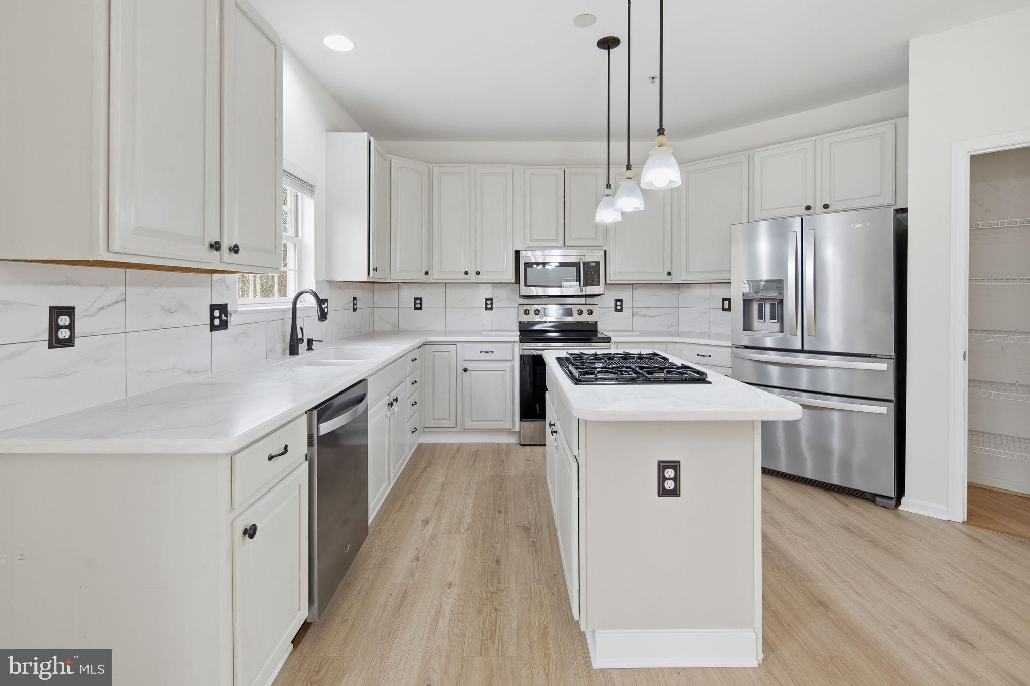 GLENDALE - Residential