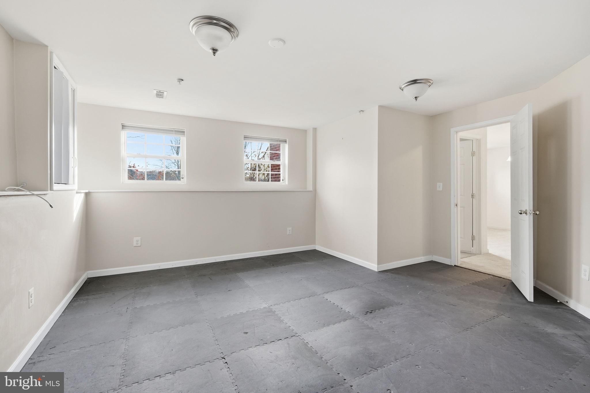 GLENDALE - Residential