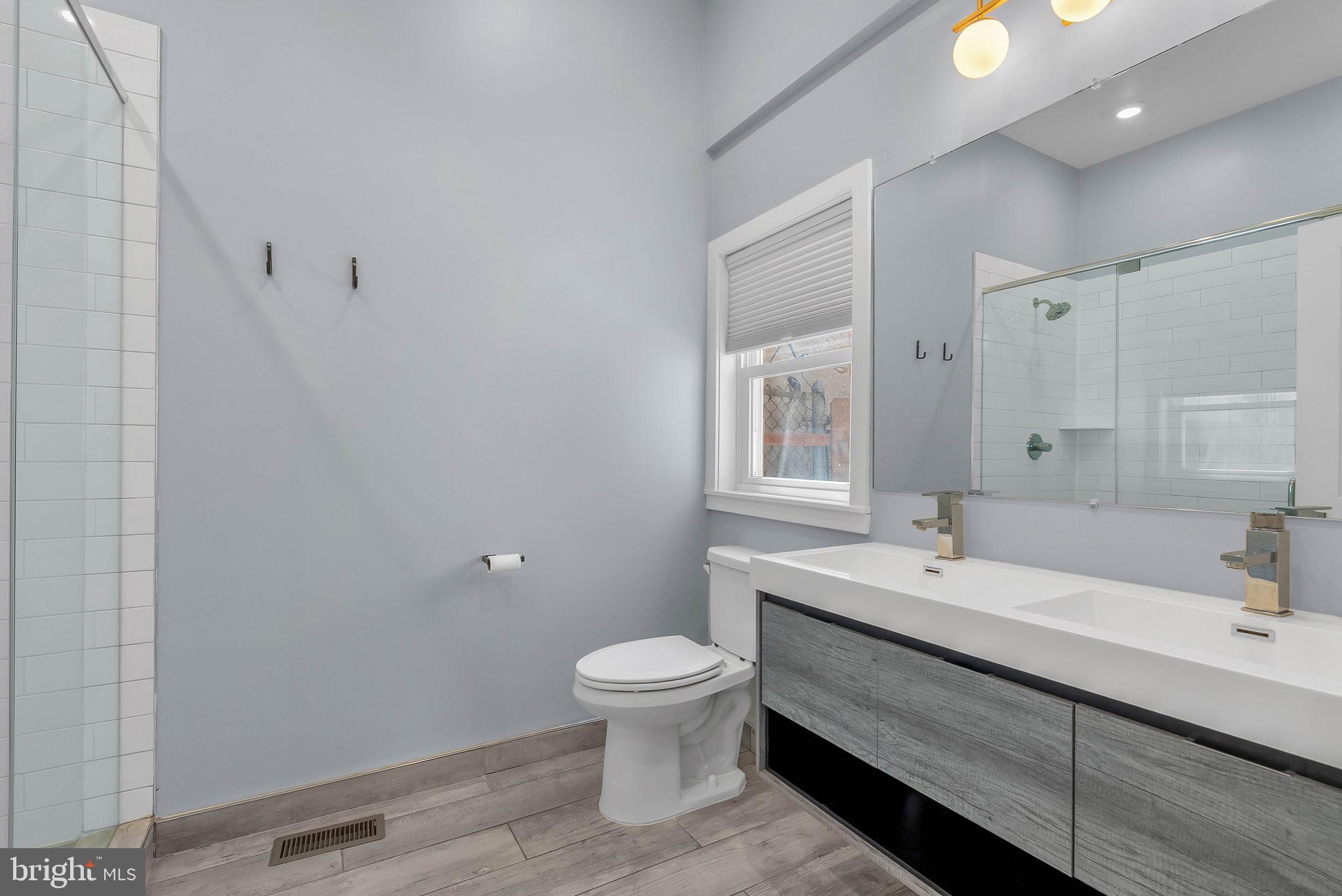 FAIRMOUNT - Residential