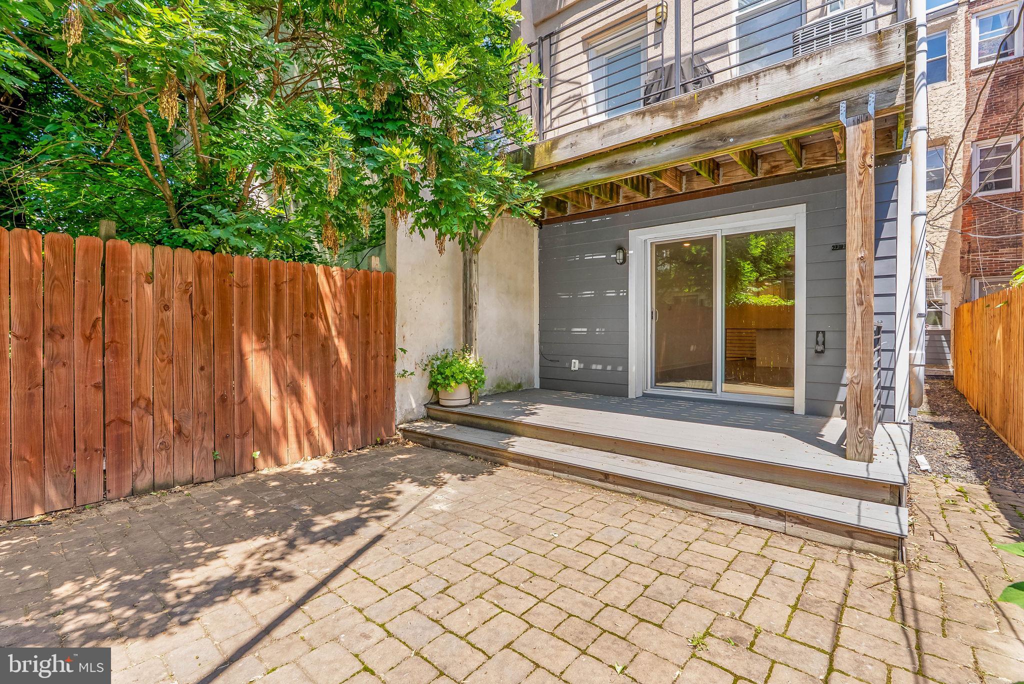 FAIRMOUNT - Residential