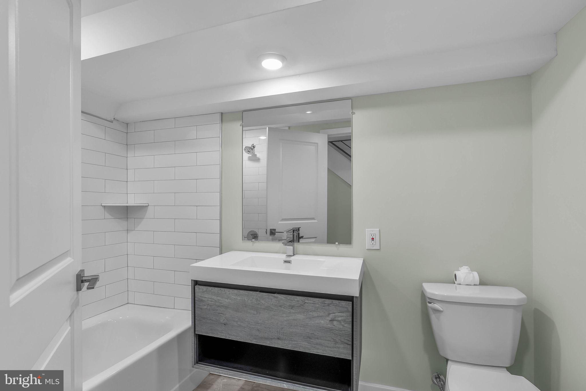 FAIRMOUNT - Residential