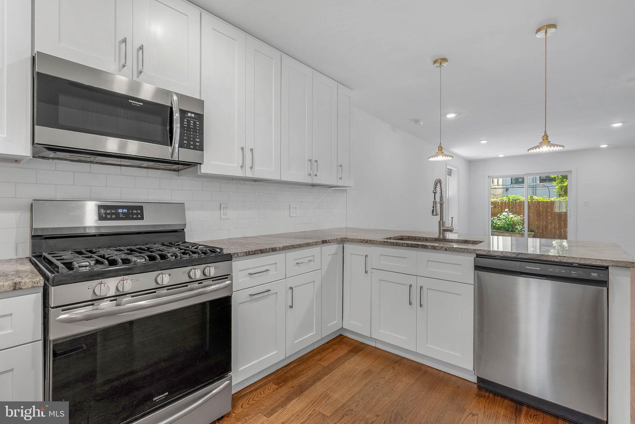 FAIRMOUNT - Residential