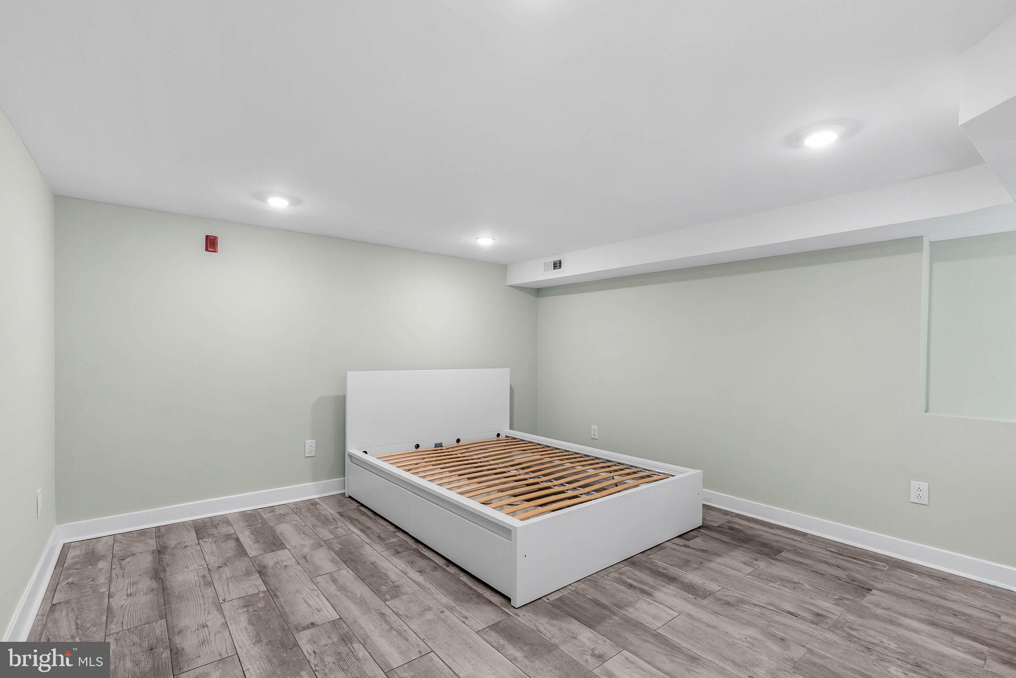 FAIRMOUNT - Residential