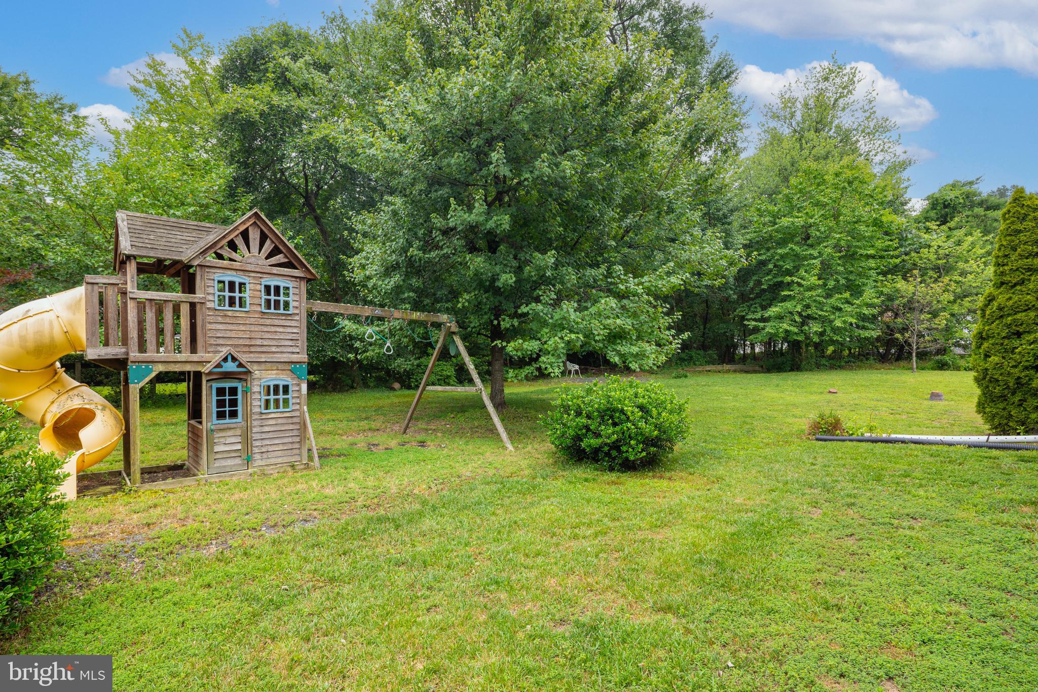 WILLOW WOODS - Residential