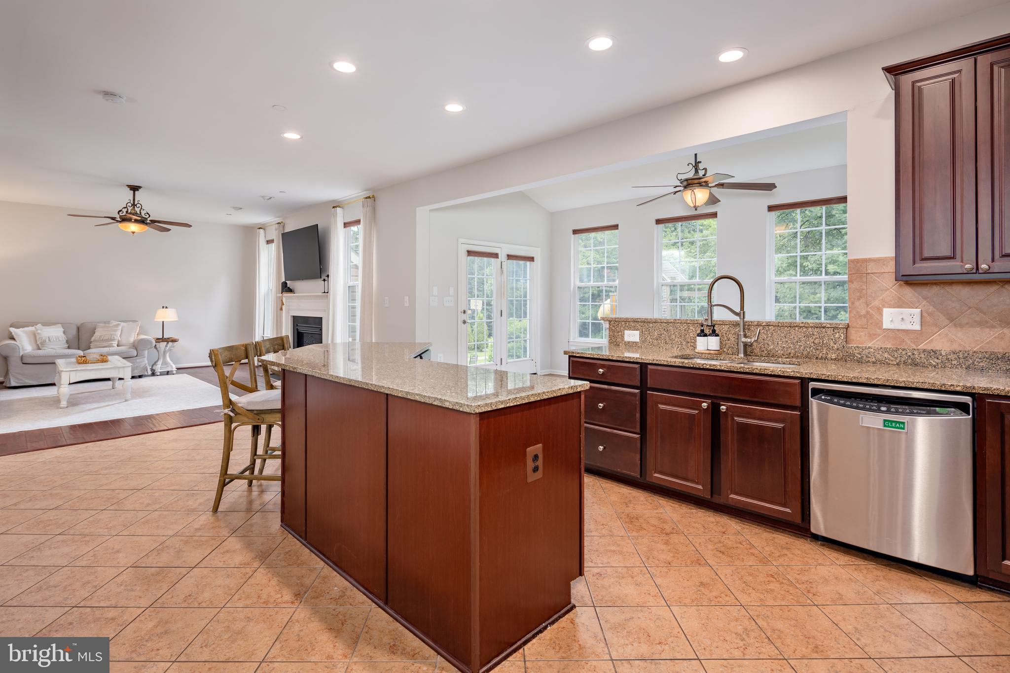 WILLOW WOODS - Residential