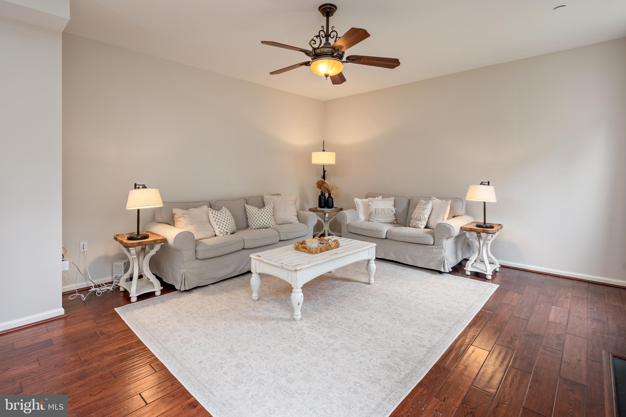 WILLOW WOODS - Residential