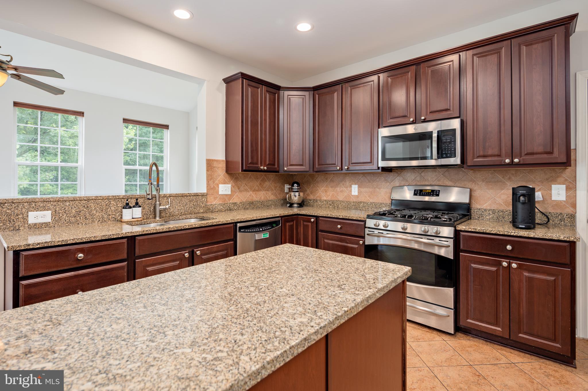 WILLOW WOODS - Residential