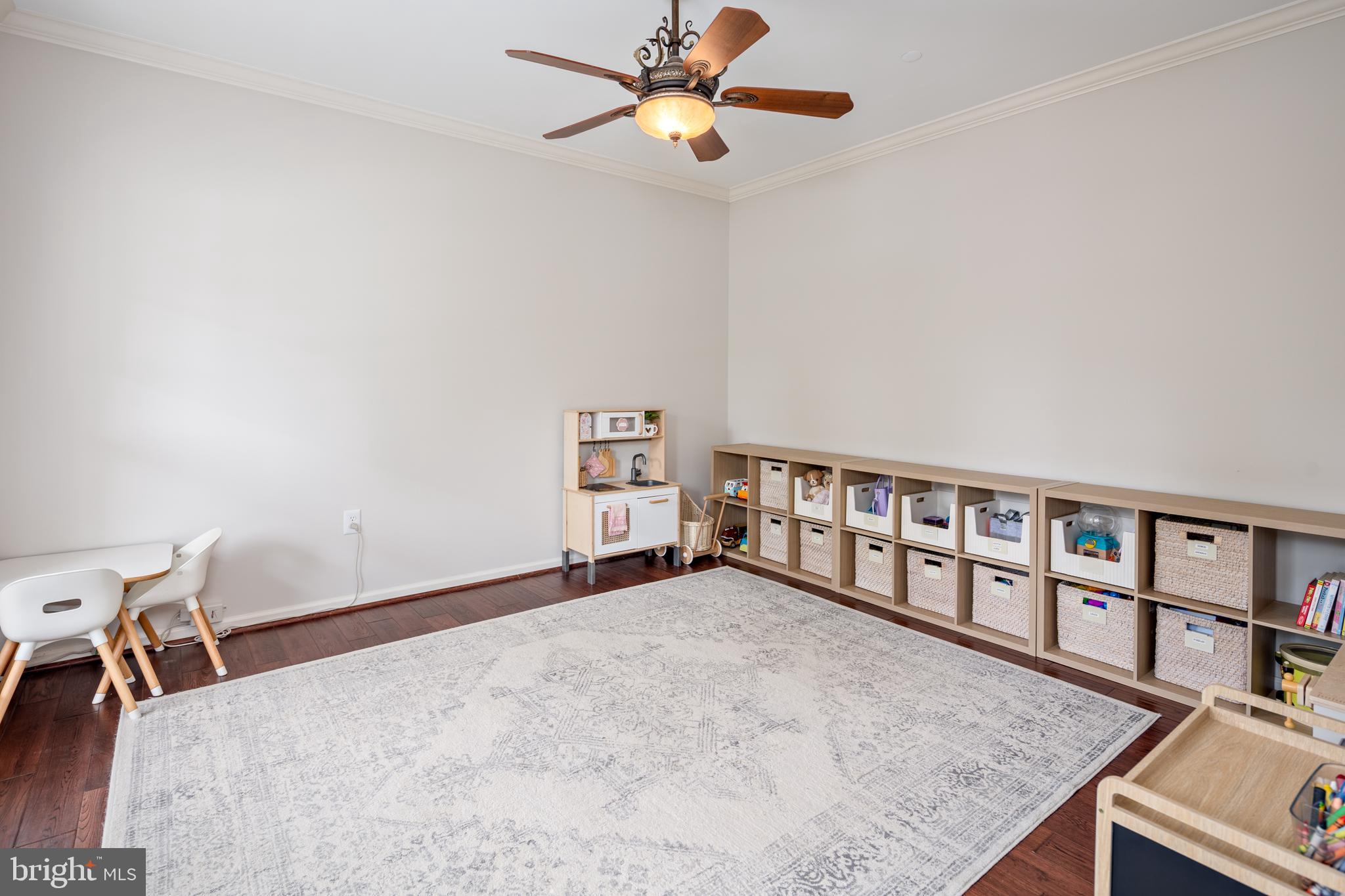 WILLOW WOODS - Residential