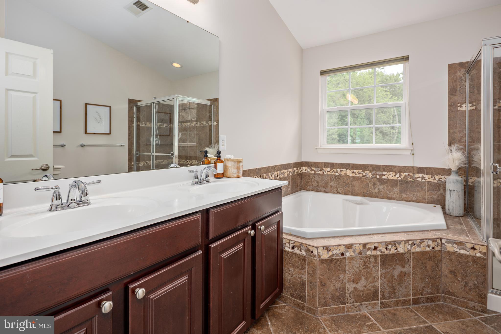 WILLOW WOODS - Residential