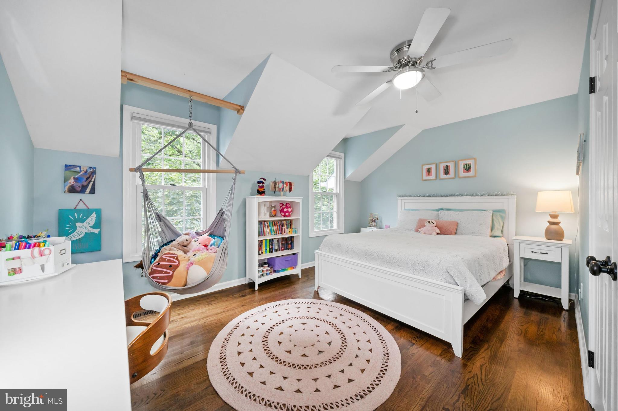 WOODSIDE - Residential