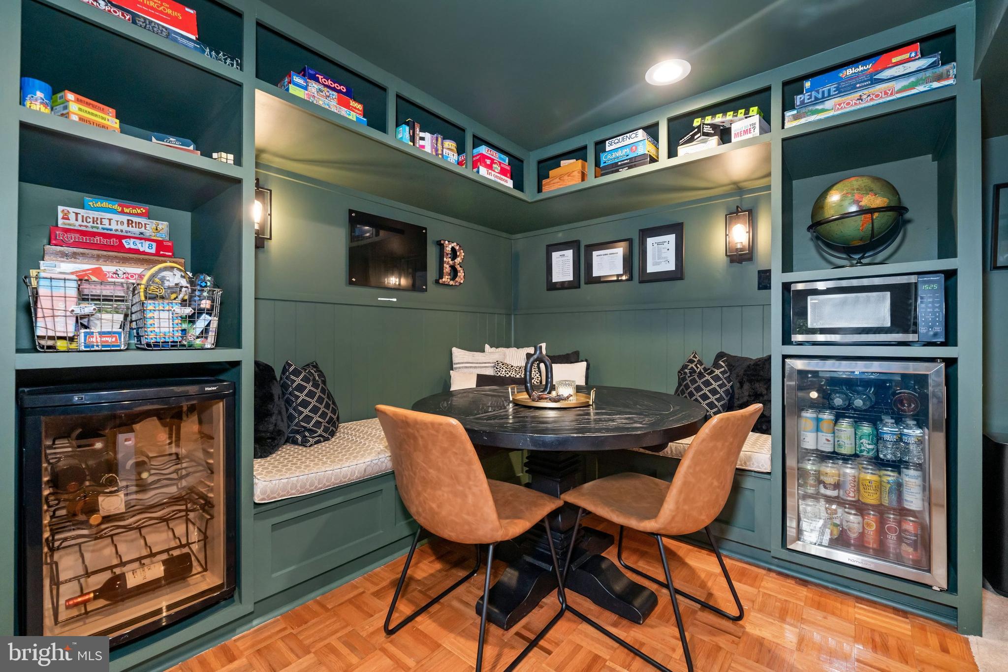 WOODSIDE - Residential
