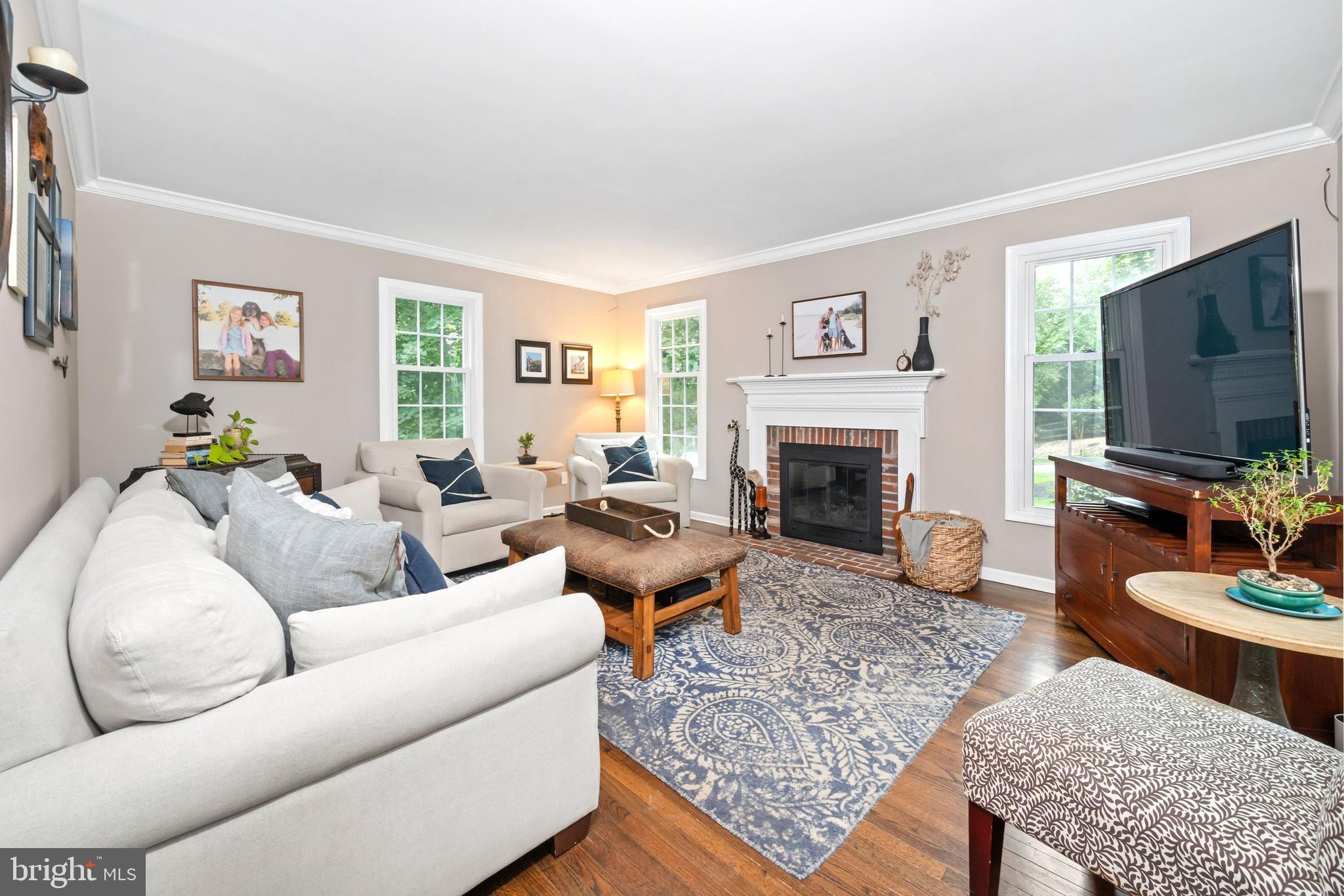 WOODSIDE - Residential