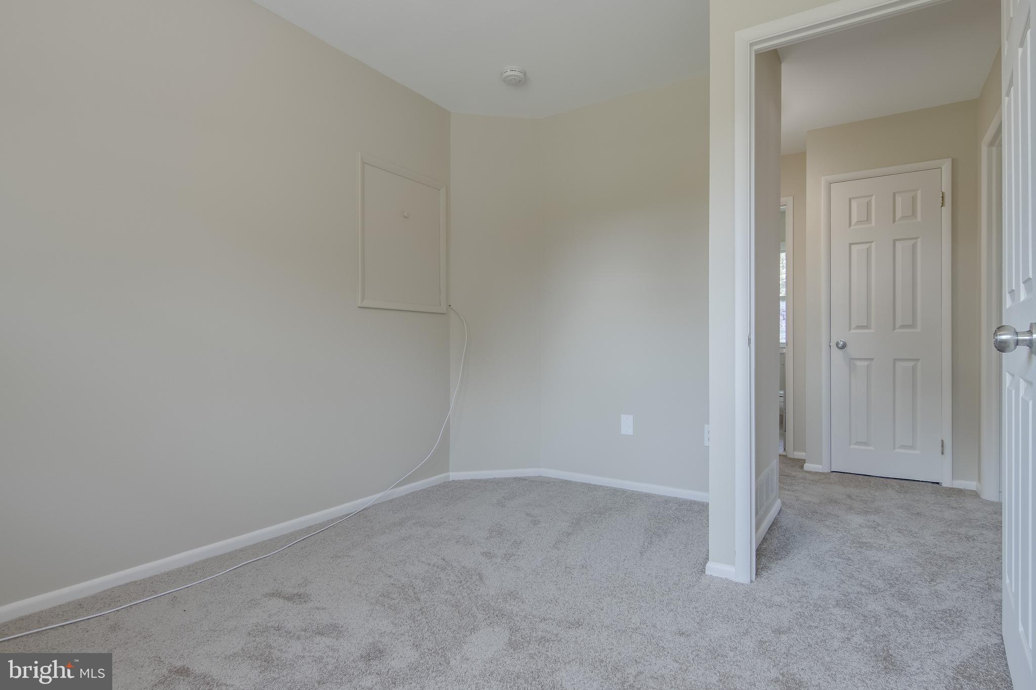 HUNT CLUB ESTATES - Residential
