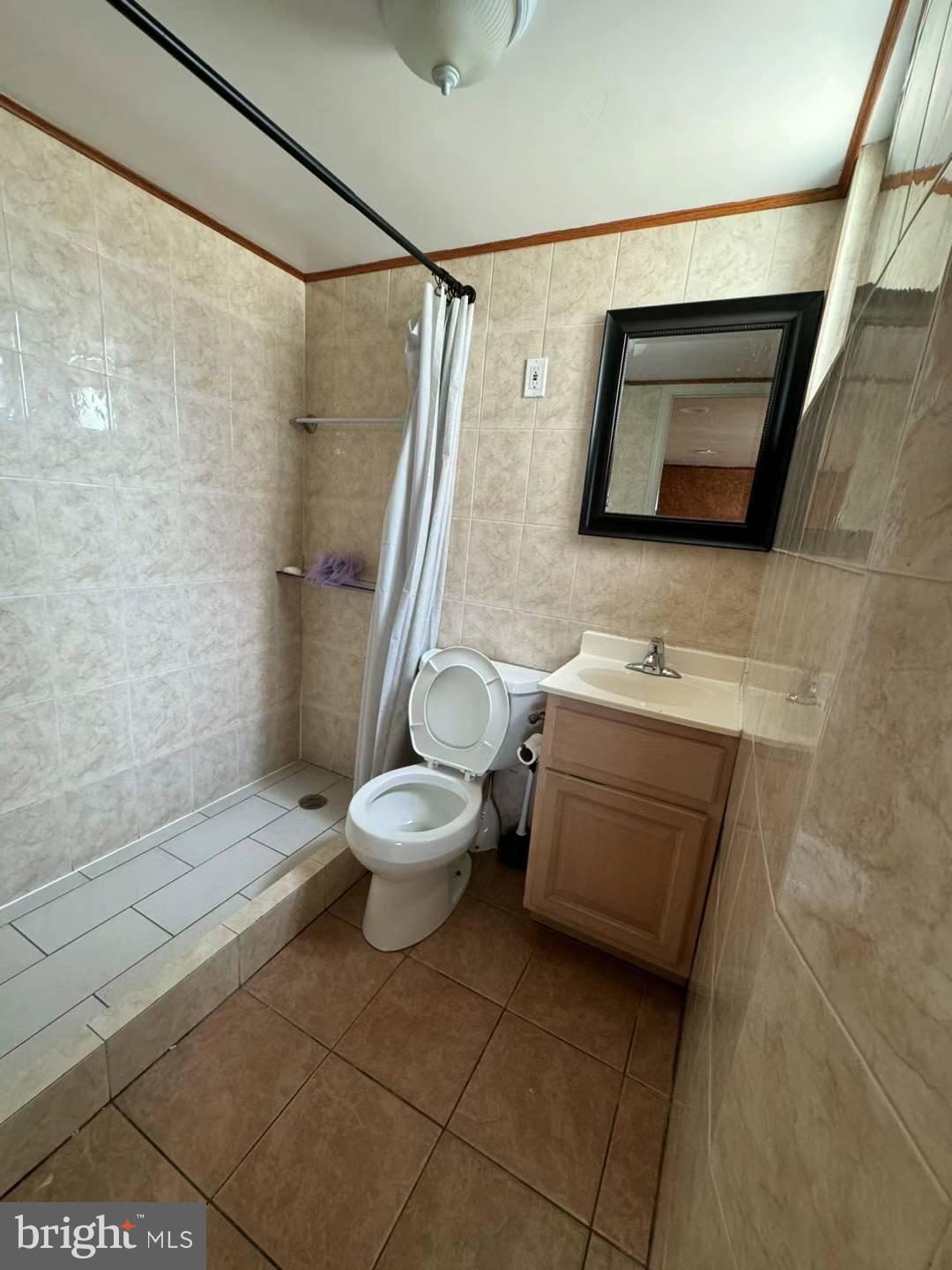 PHILADELPHIA (NORTHEAST) - Residential