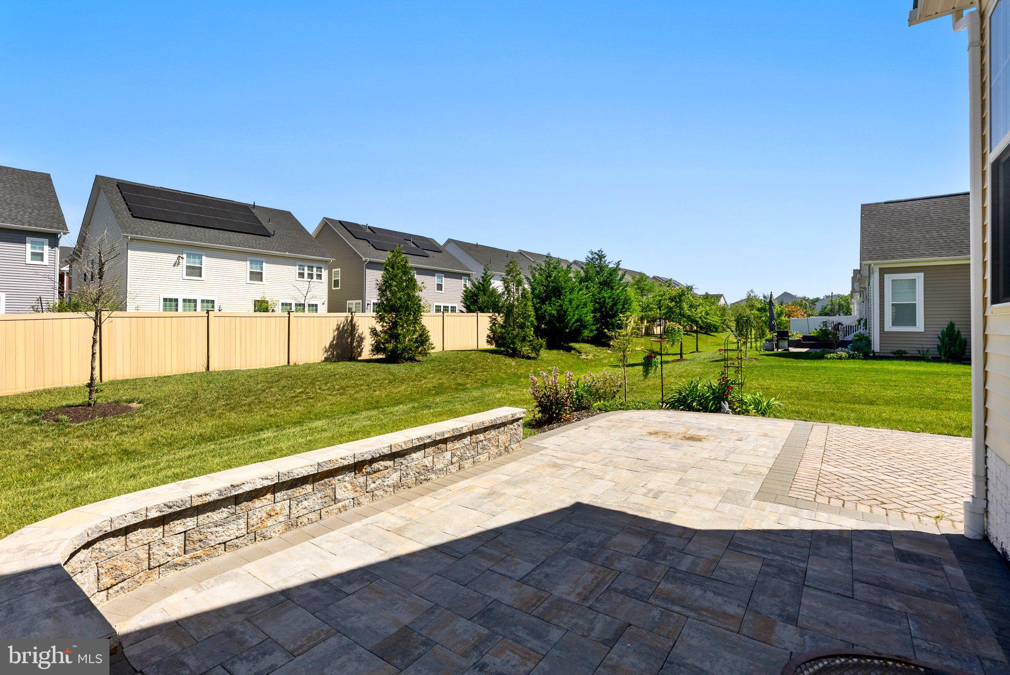 TWO RIVERS - Residential