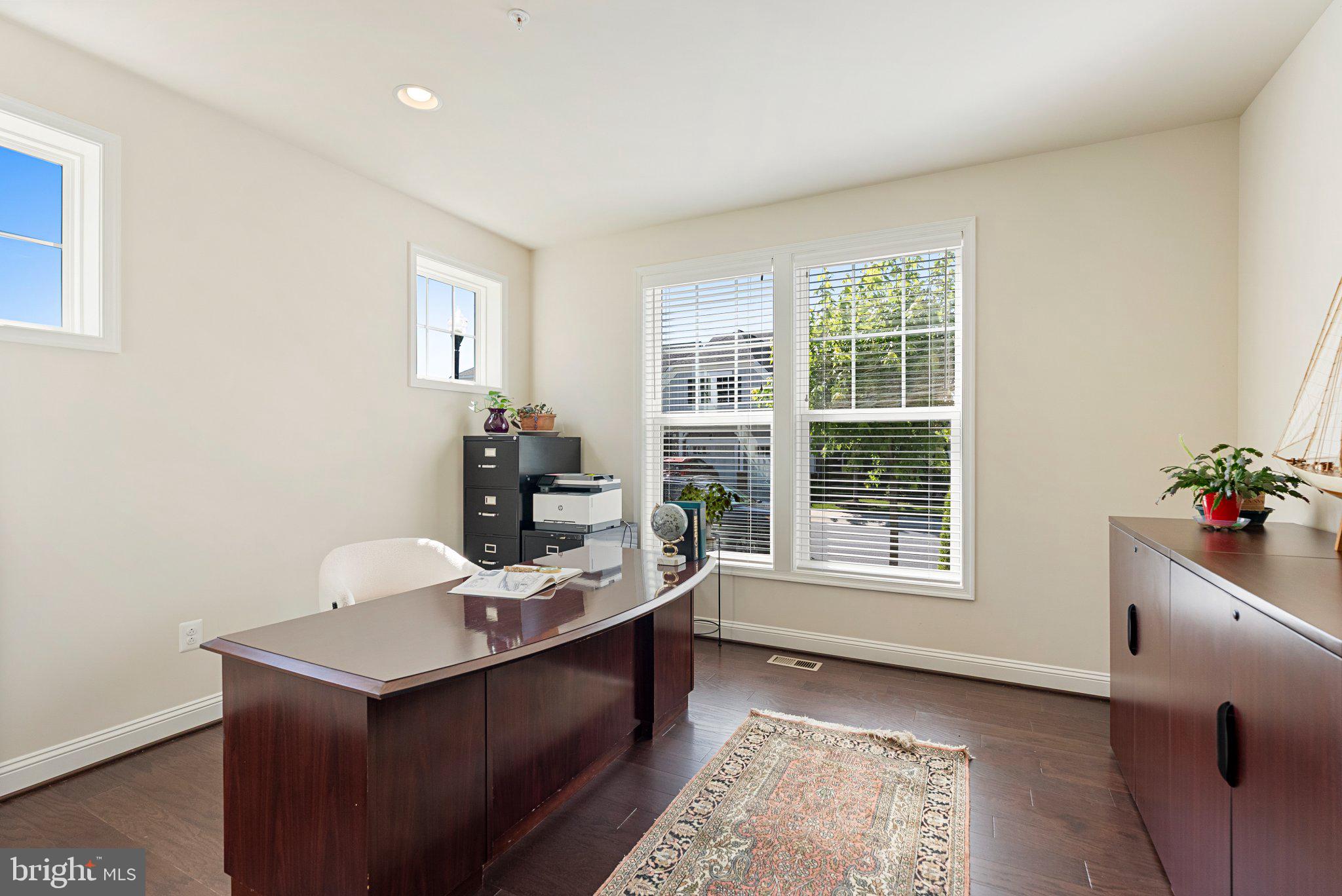 TWO RIVERS - Residential