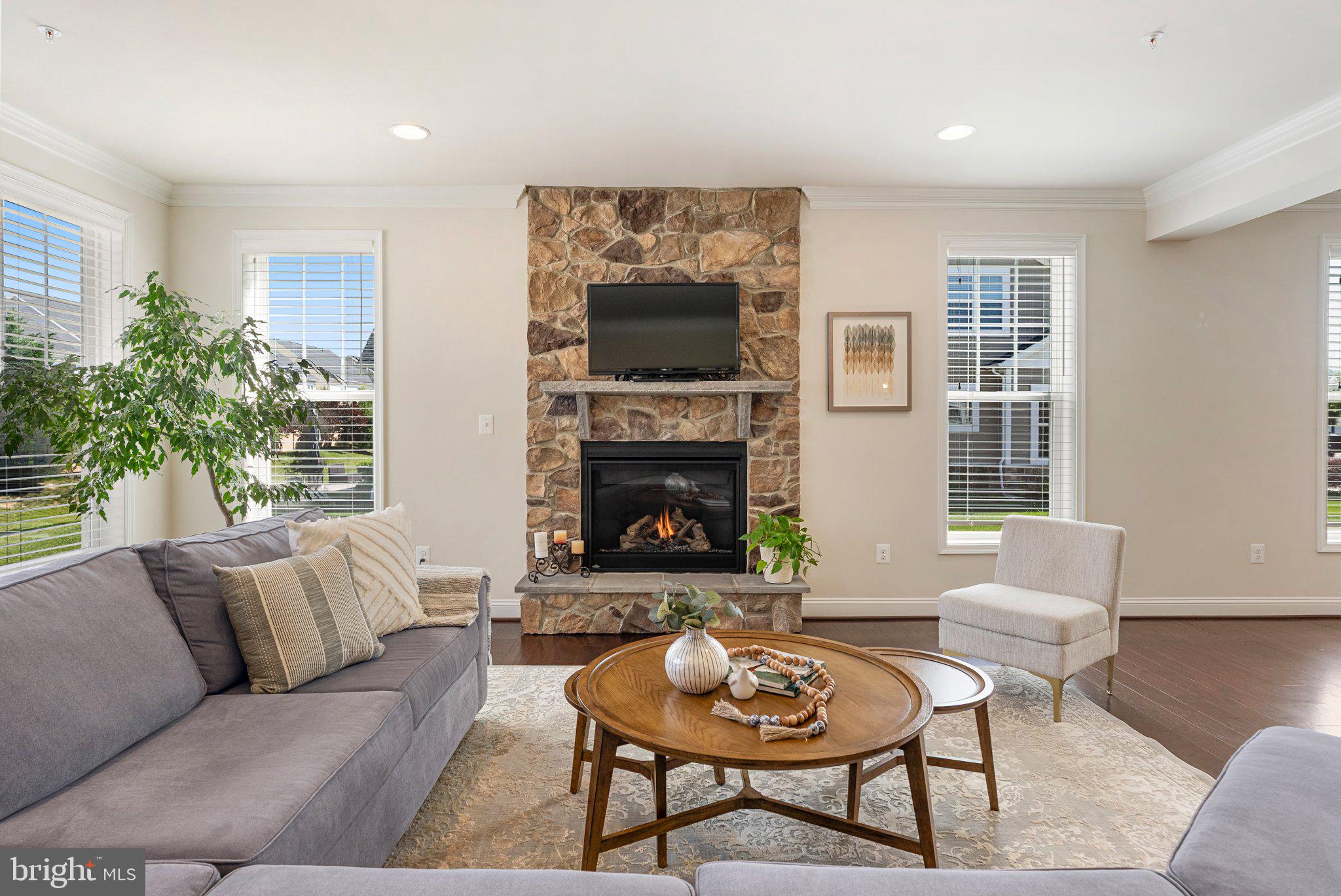 TWO RIVERS - Residential