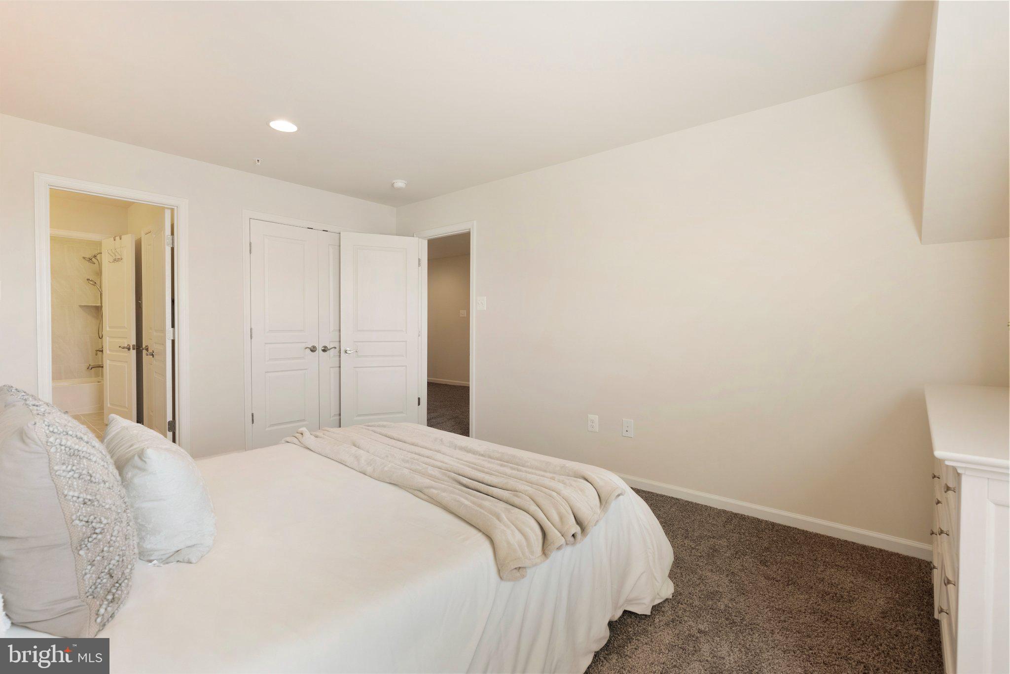 TWO RIVERS - Residential