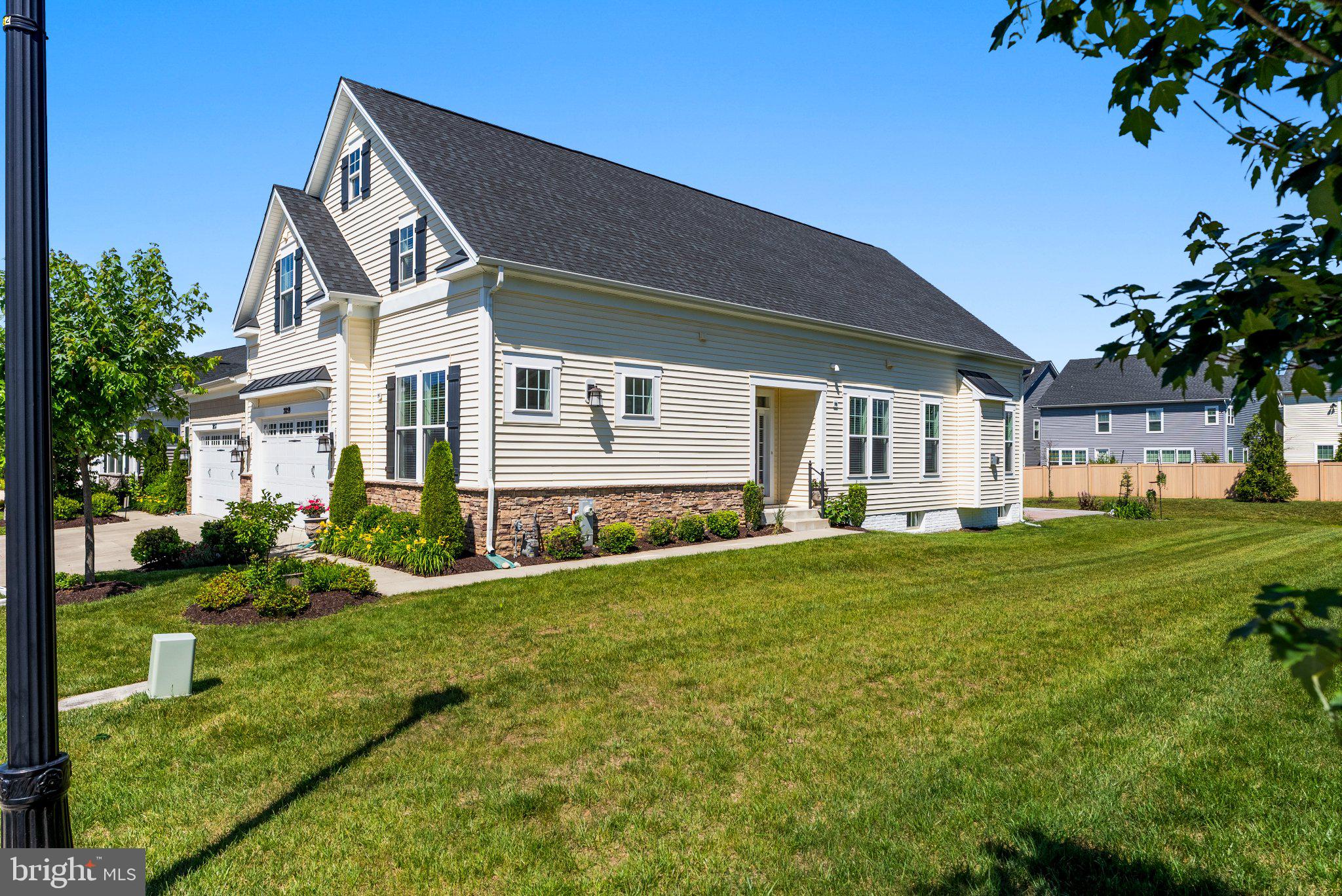 TWO RIVERS - Residential