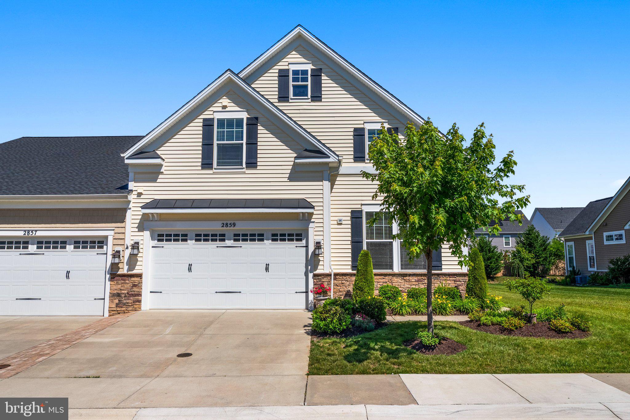 TWO RIVERS - Residential