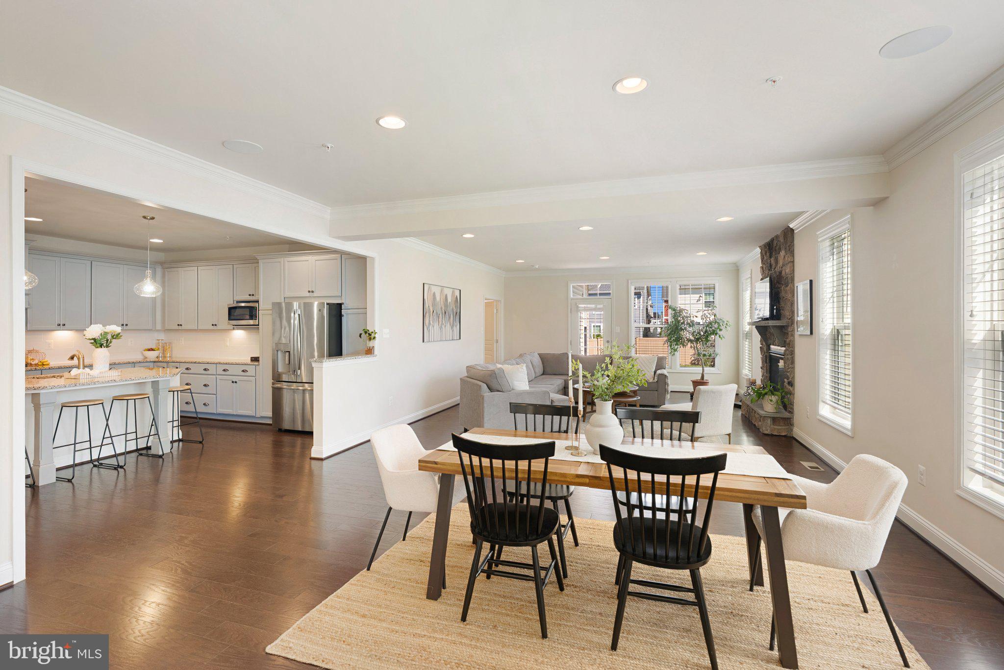 TWO RIVERS - Residential