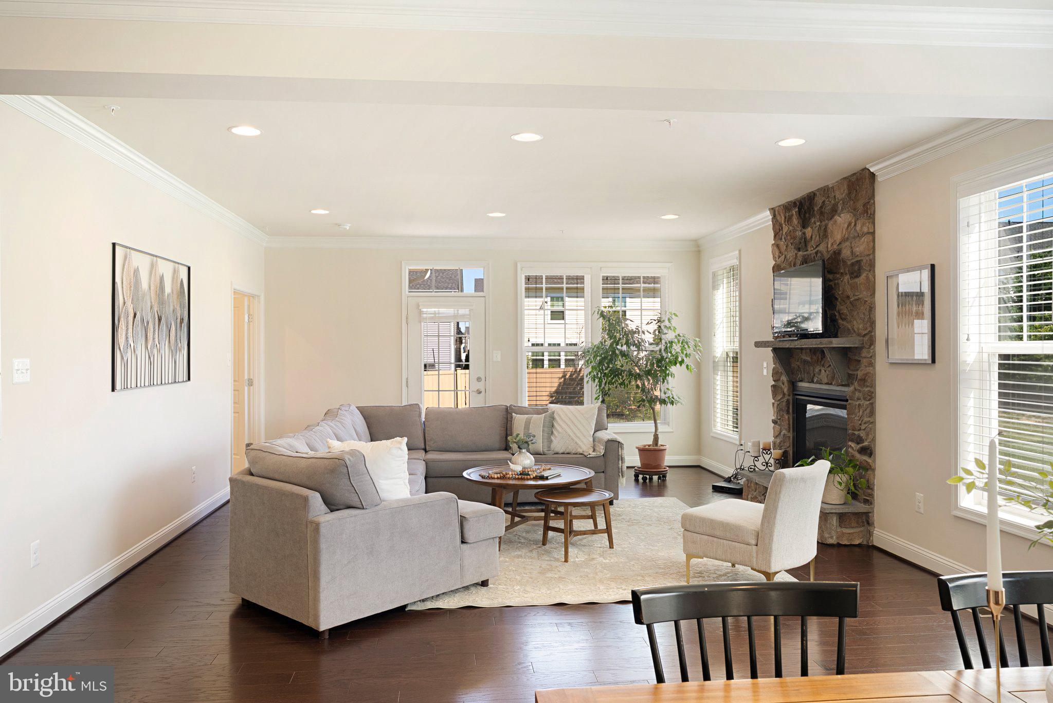 TWO RIVERS - Residential