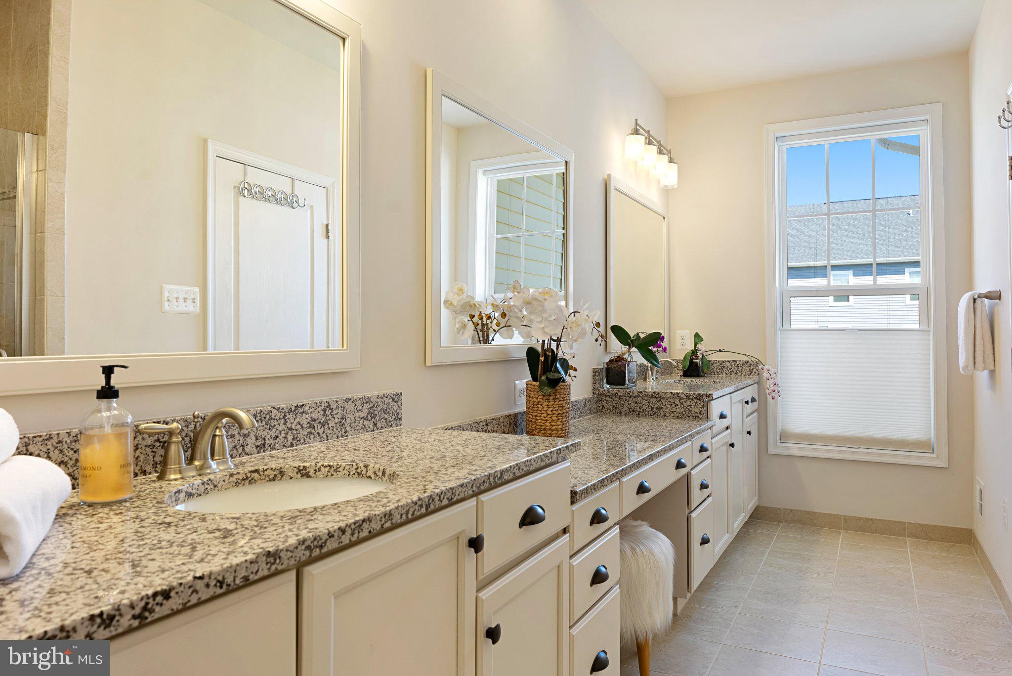 TWO RIVERS - Residential