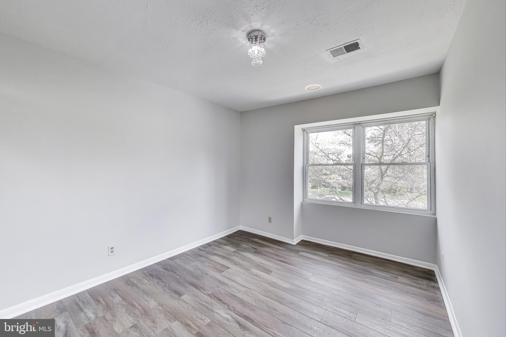 SUMMERHILL - Residential Lease