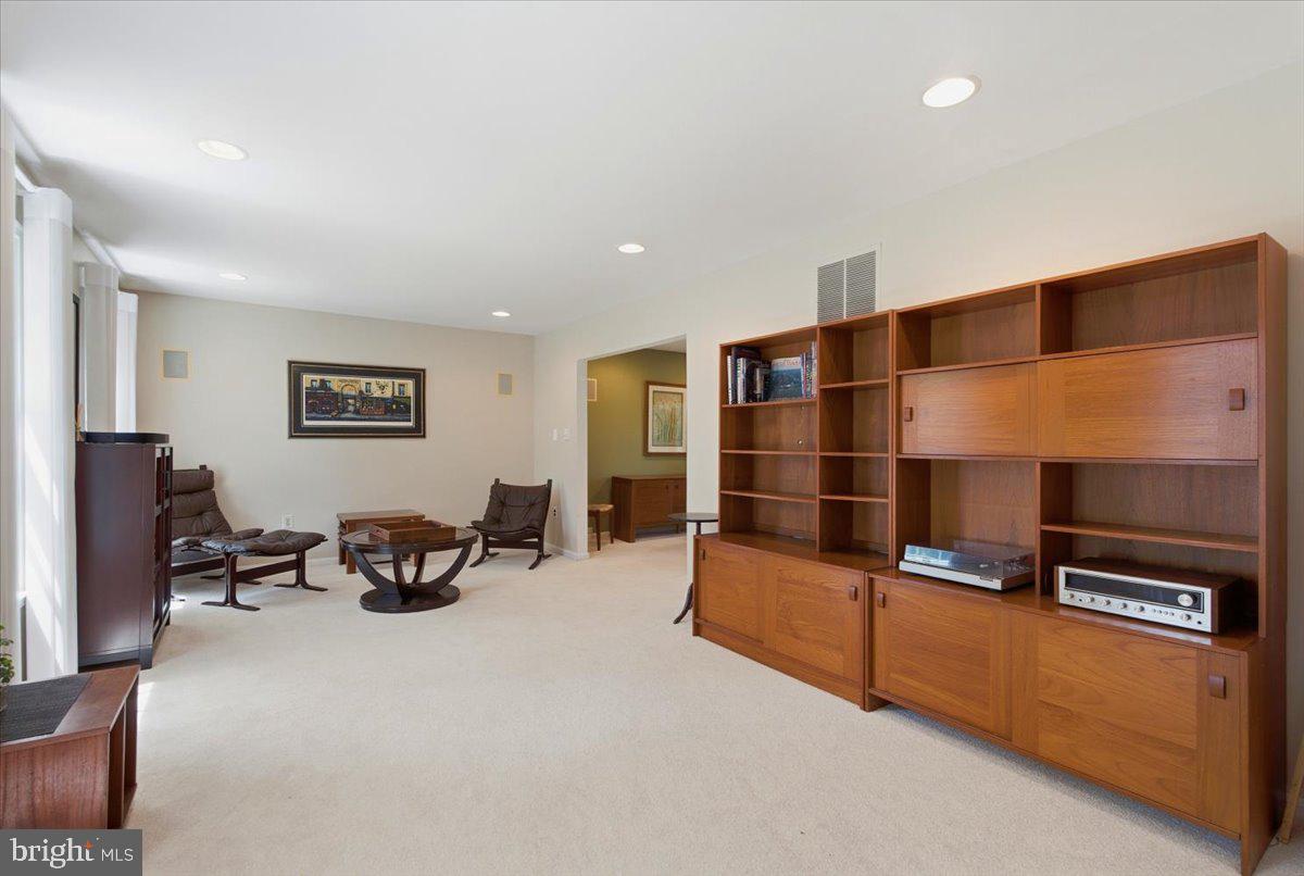 HOMEWOOD - Residential