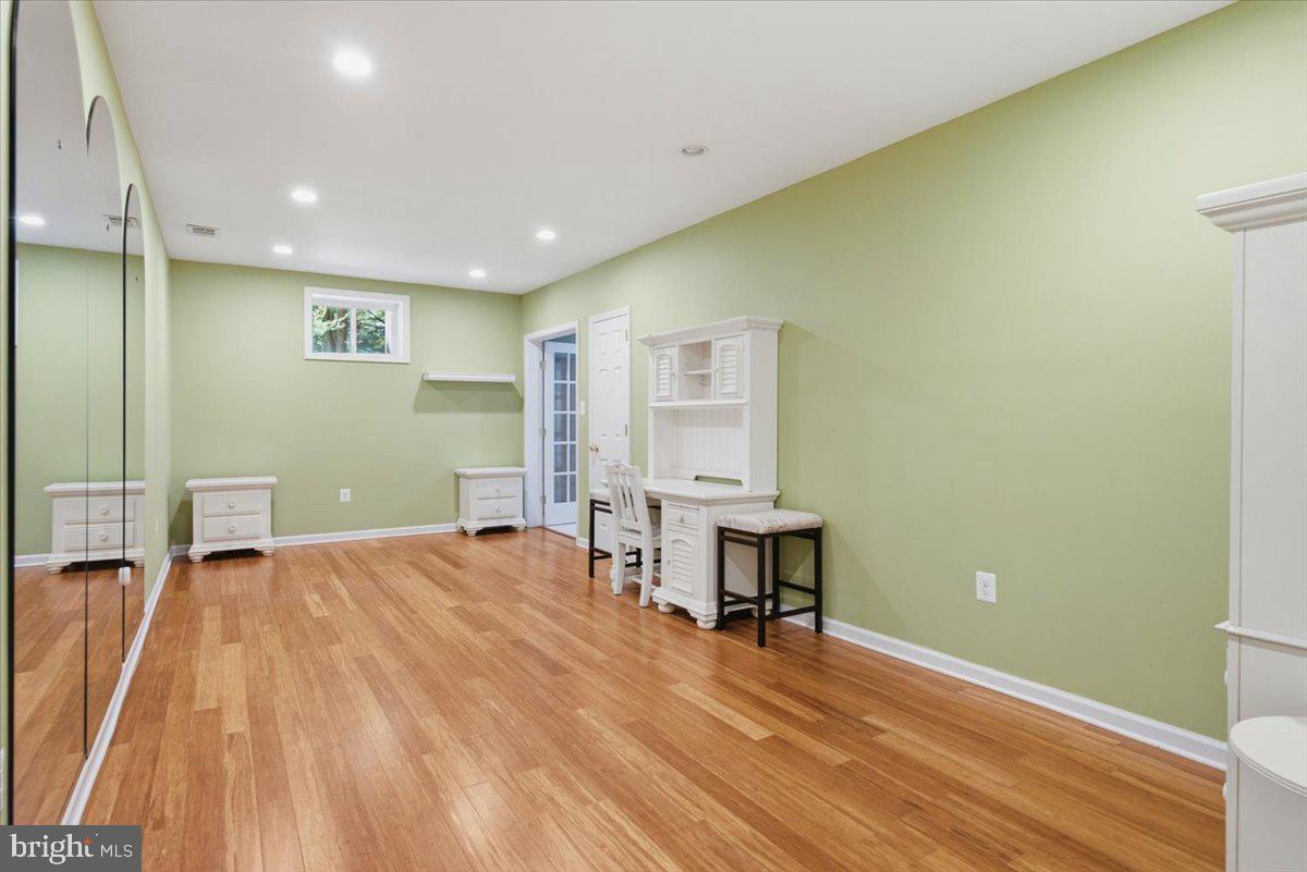 HOMEWOOD - Residential