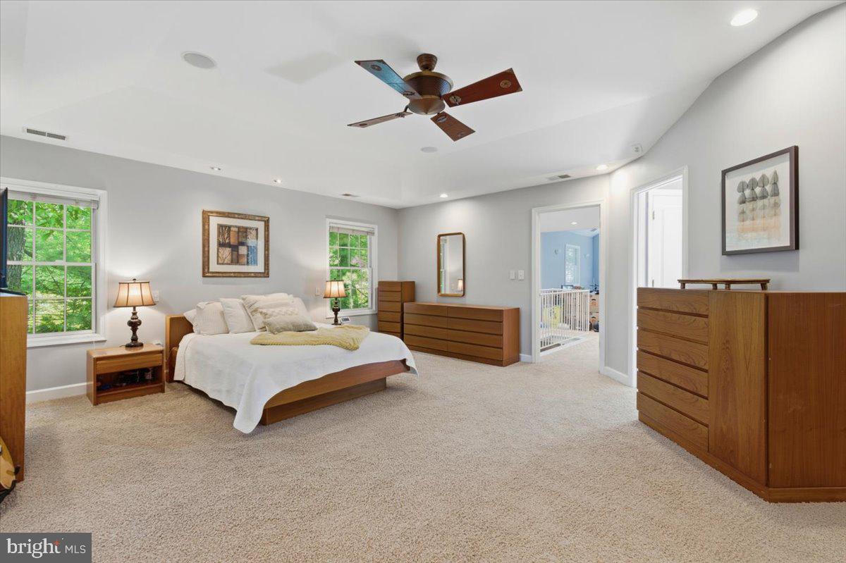 HOMEWOOD - Residential