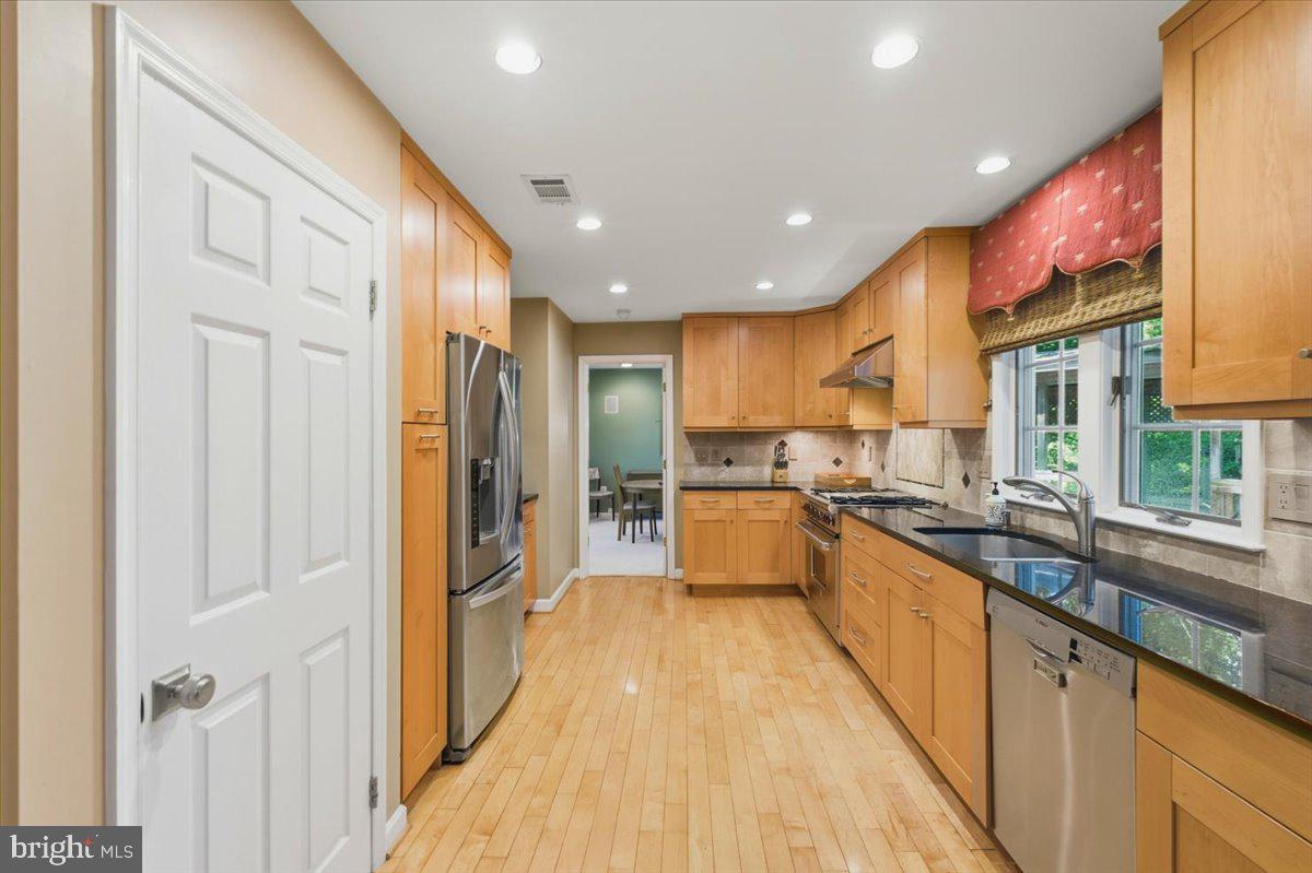 HOMEWOOD - Residential
