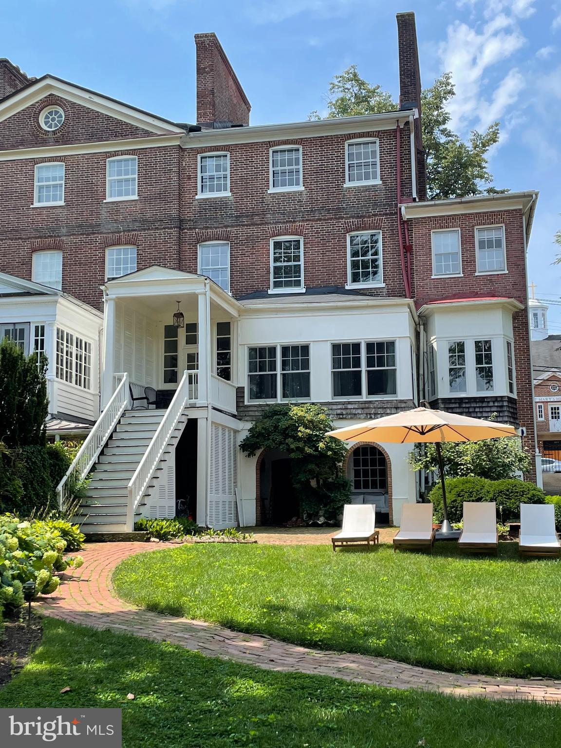 HISTORIC DISTRICT - Residential