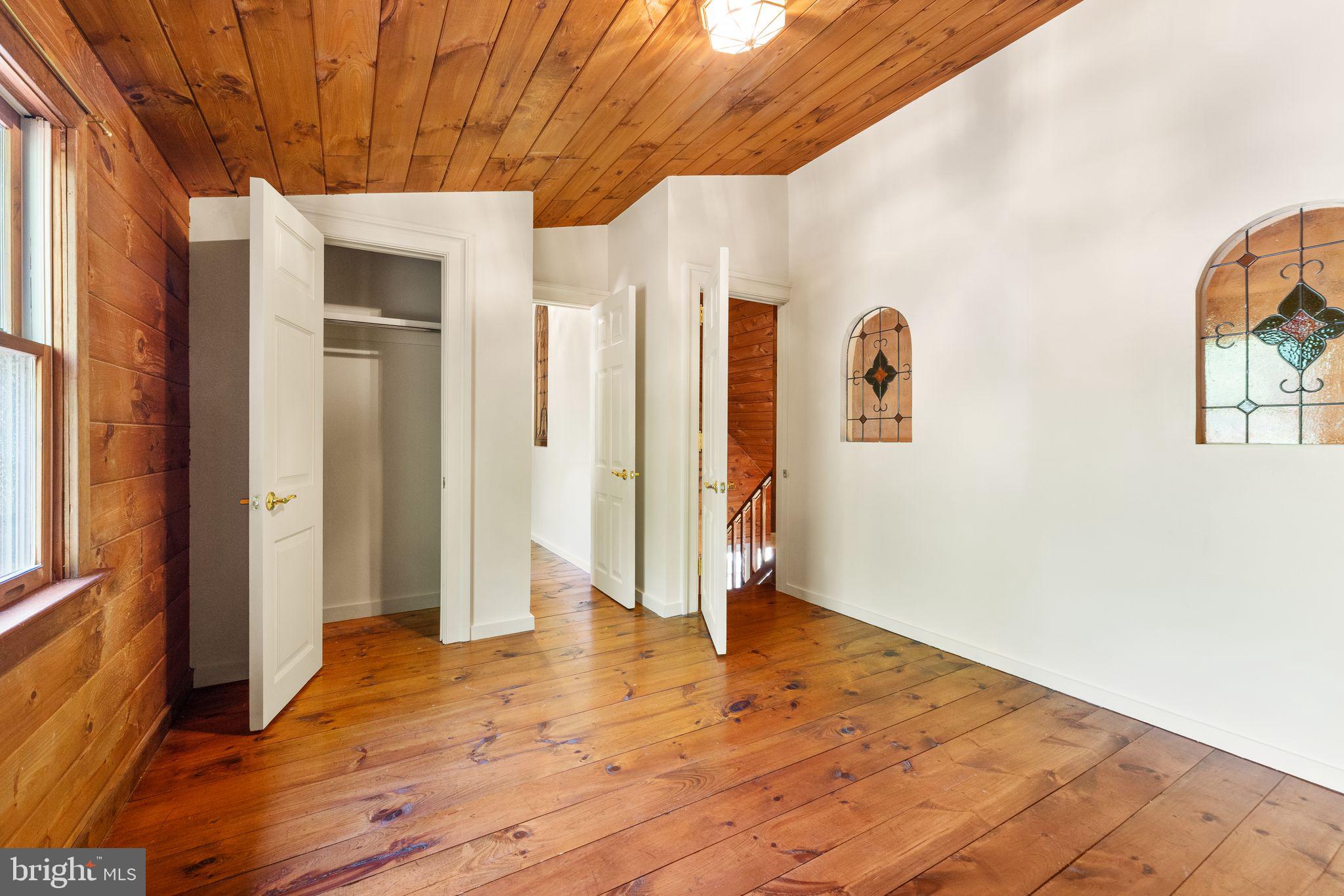 BULL RUN MOUNTAIN ESTATE - Residential Lease