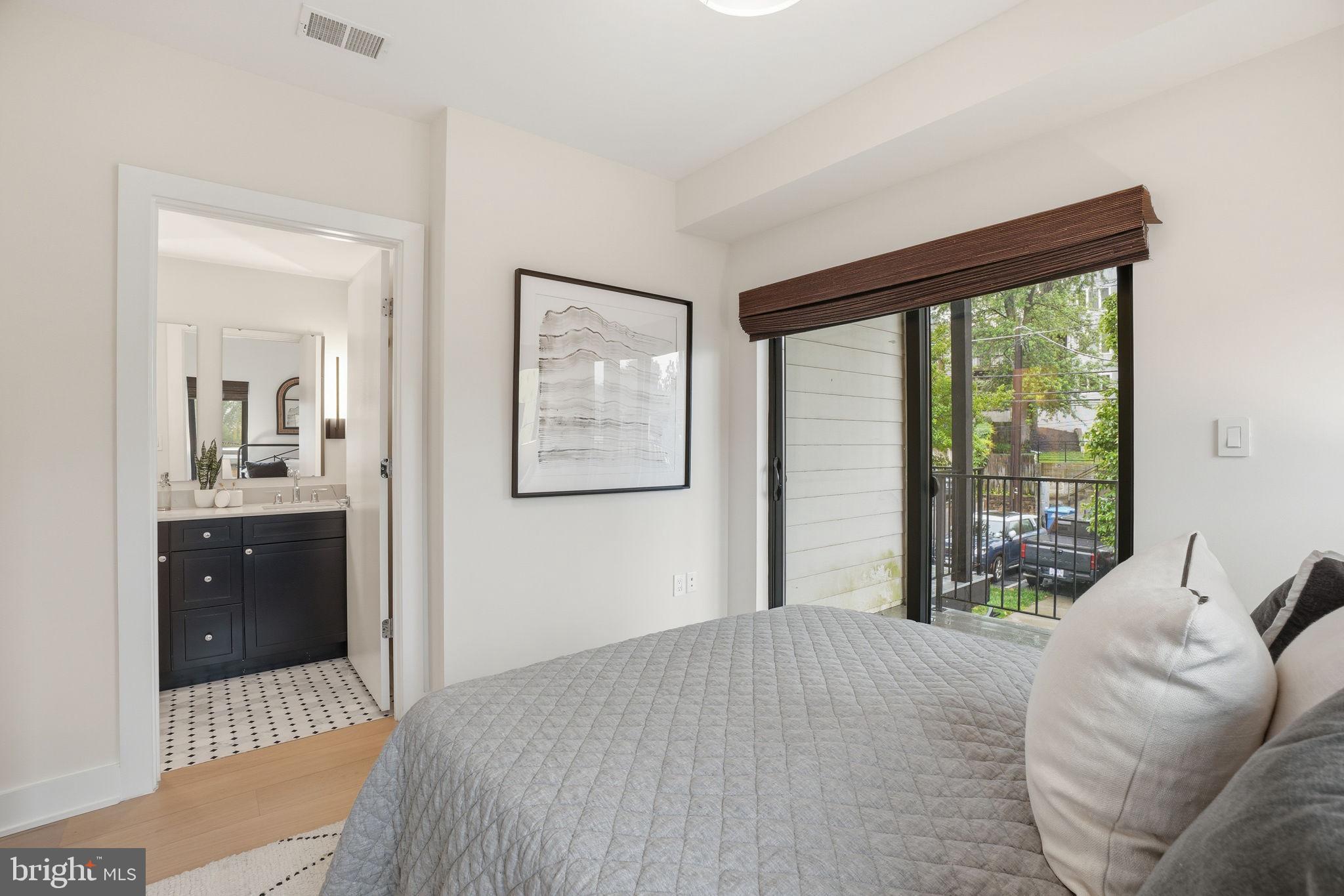 GLOVER PARK - Residential