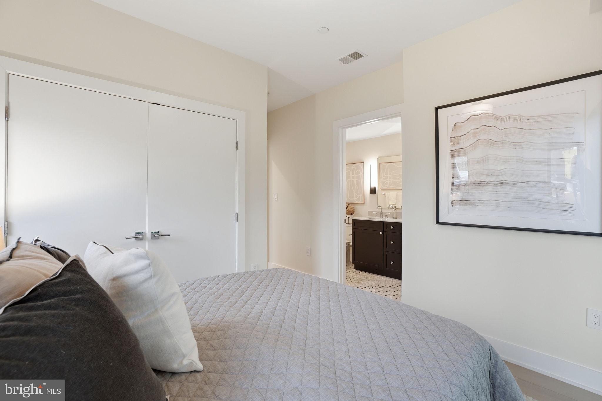 GLOVER PARK - Residential