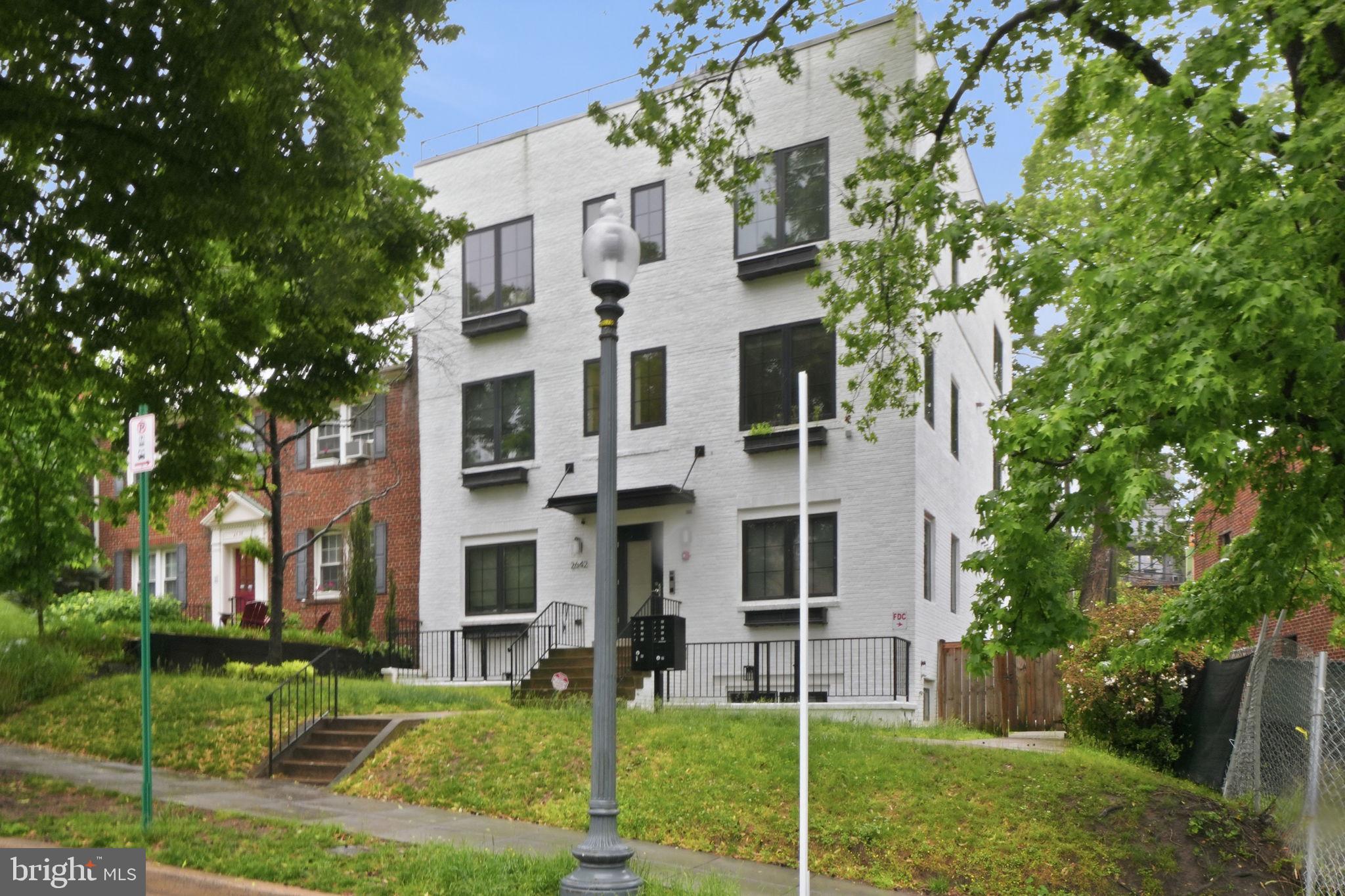 GLOVER PARK - Residential